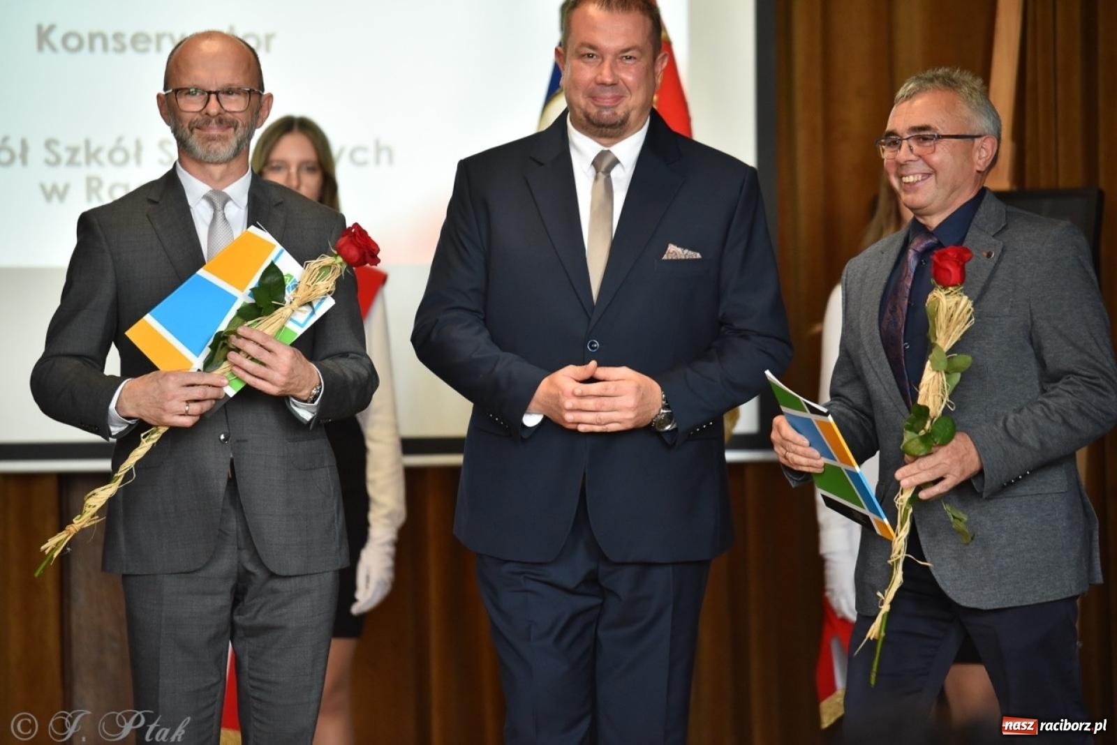 Zdjęcie w galerii na portalu naszraciborz.pl: Powiatowy Dzień Edukacji Narodowej w I LO [FOTO] wiadomości z regionu