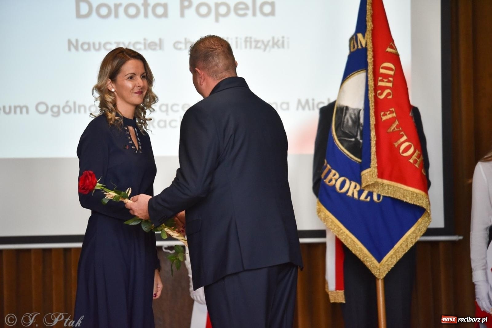 Zdjęcie w galerii na portalu naszraciborz.pl: Powiatowy Dzień Edukacji Narodowej w I LO [FOTO] wiadomości z regionu