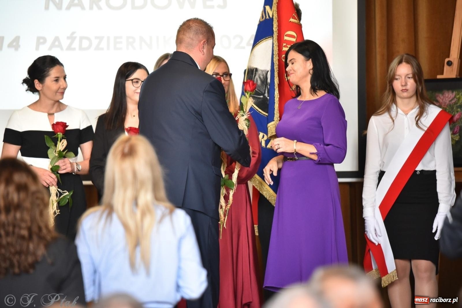 Zdjęcie w galerii na portalu naszraciborz.pl: Powiatowy Dzień Edukacji Narodowej w I LO [FOTO] wiadomości z regionu
