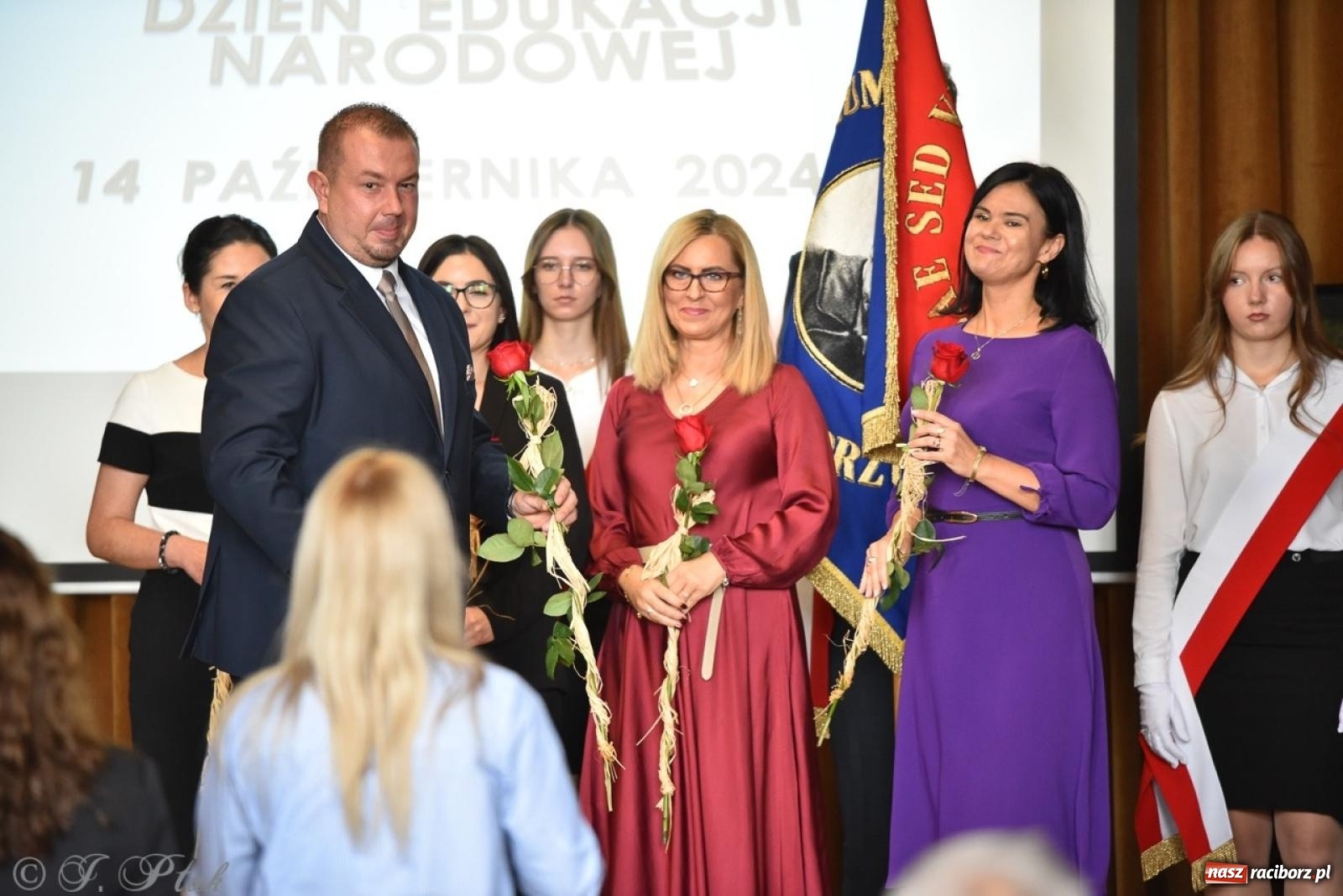 Zdjęcie w galerii na portalu naszraciborz.pl: Powiatowy Dzień Edukacji Narodowej w I LO [FOTO] wiadomości z regionu