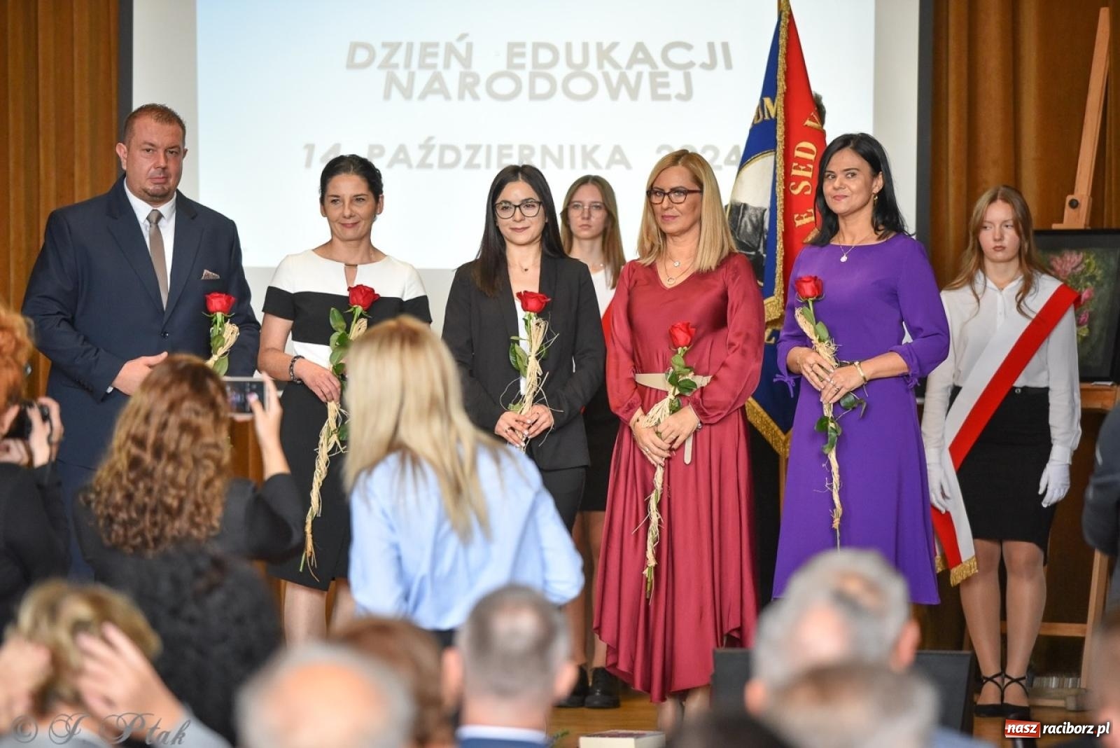 Zdjęcie w galerii na portalu naszraciborz.pl: Powiatowy Dzień Edukacji Narodowej w I LO [FOTO] wiadomości z regionu