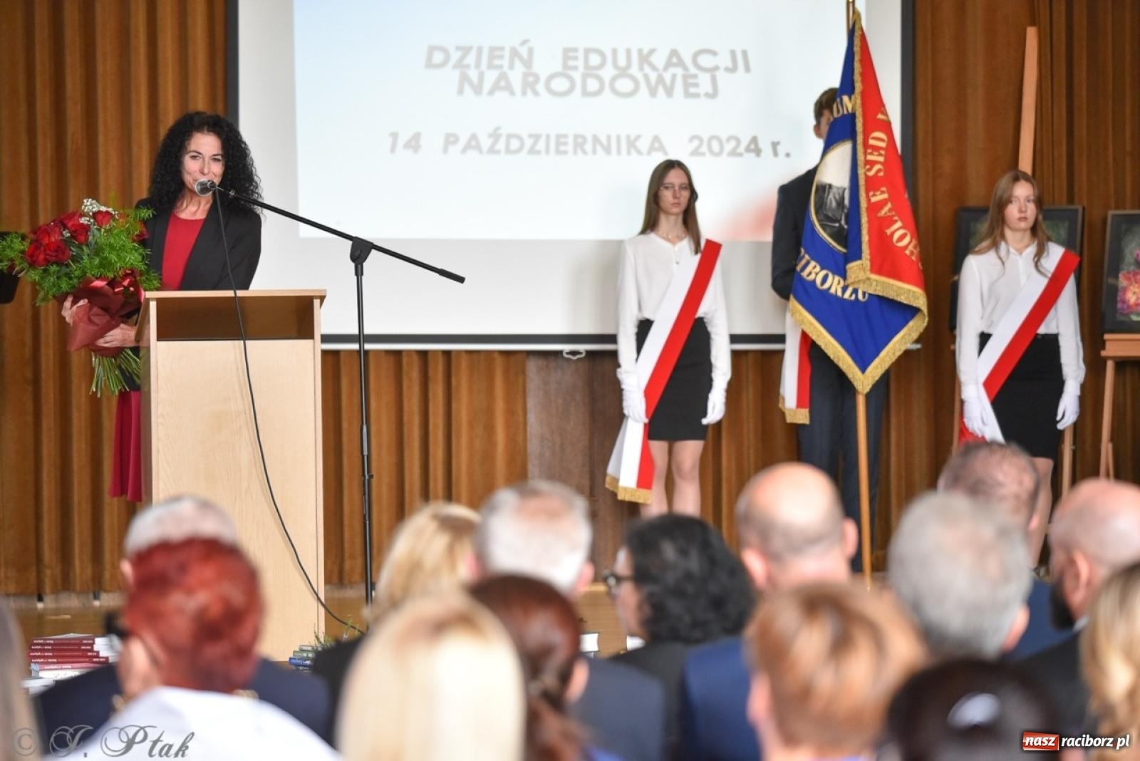 Zdjęcie w galerii na portalu naszraciborz.pl: Powiatowy Dzień Edukacji Narodowej w I LO [FOTO] wiadomości z regionu