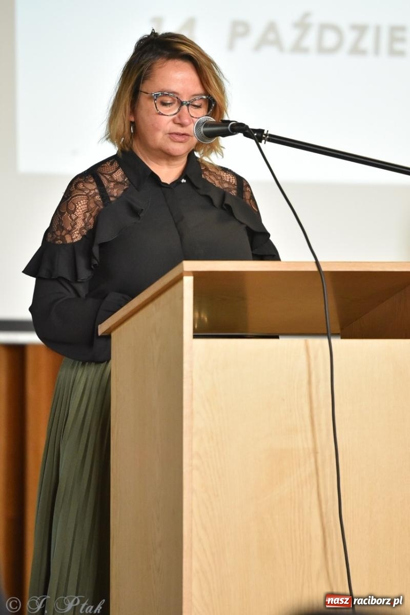 Zdjęcie w galerii na portalu naszraciborz.pl: Powiatowy Dzień Edukacji Narodowej w I LO [FOTO] wiadomości z regionu