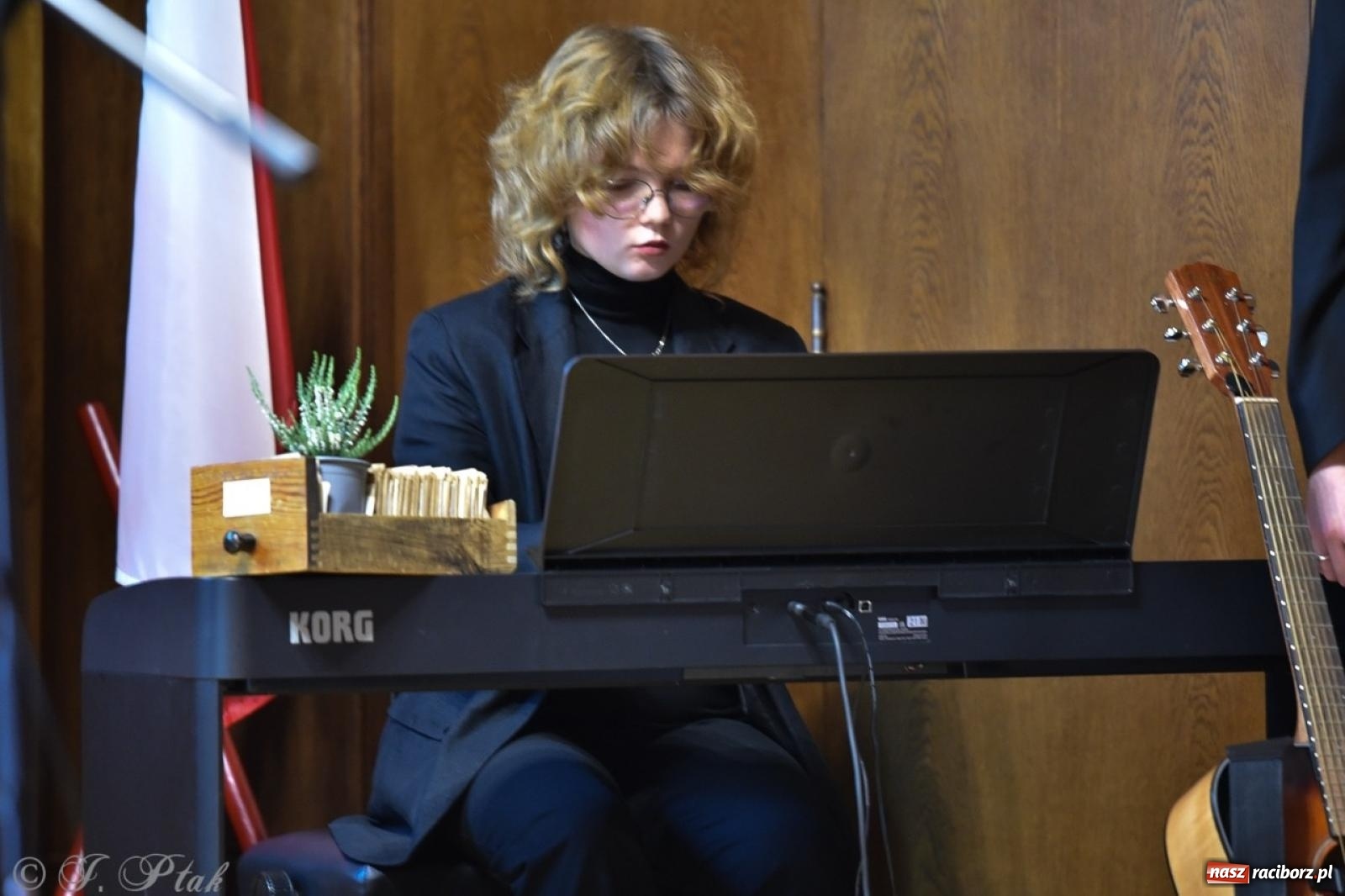 Zdjęcie w galerii na portalu naszraciborz.pl: Powiatowy Dzień Edukacji Narodowej w I LO [FOTO] wiadomości z regionu