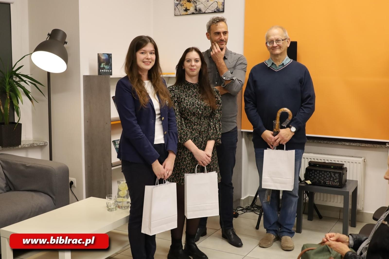 Zdjęcie w galerii na portalu naszraciborz.pl: NOC BIBLIOTEK: kryminalny Racibórz, Agatha Christie i Jędrzej Pasierski wiadomości z regionu