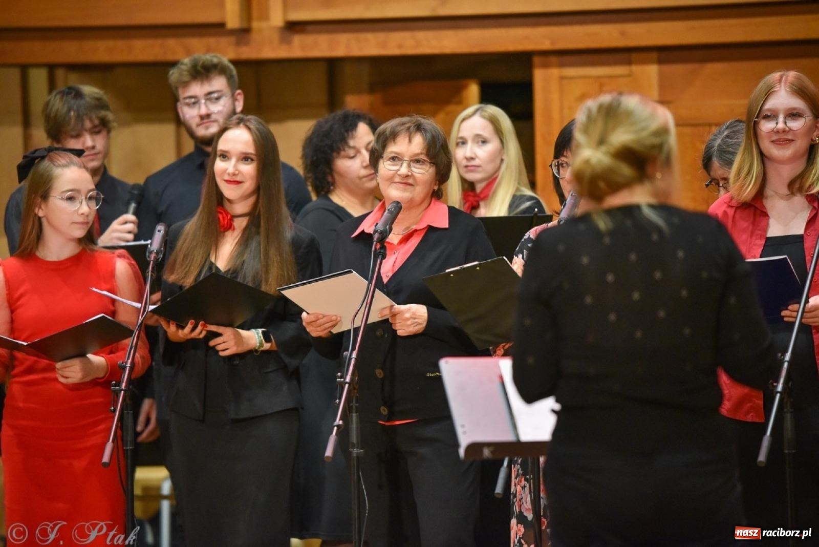Zdjęcie w galerii na portalu naszraciborz.pl: PSM. Koncert i nagrody z okazji Dnia Edukacji Narodowej w Raciborzu wiadomości z regionu