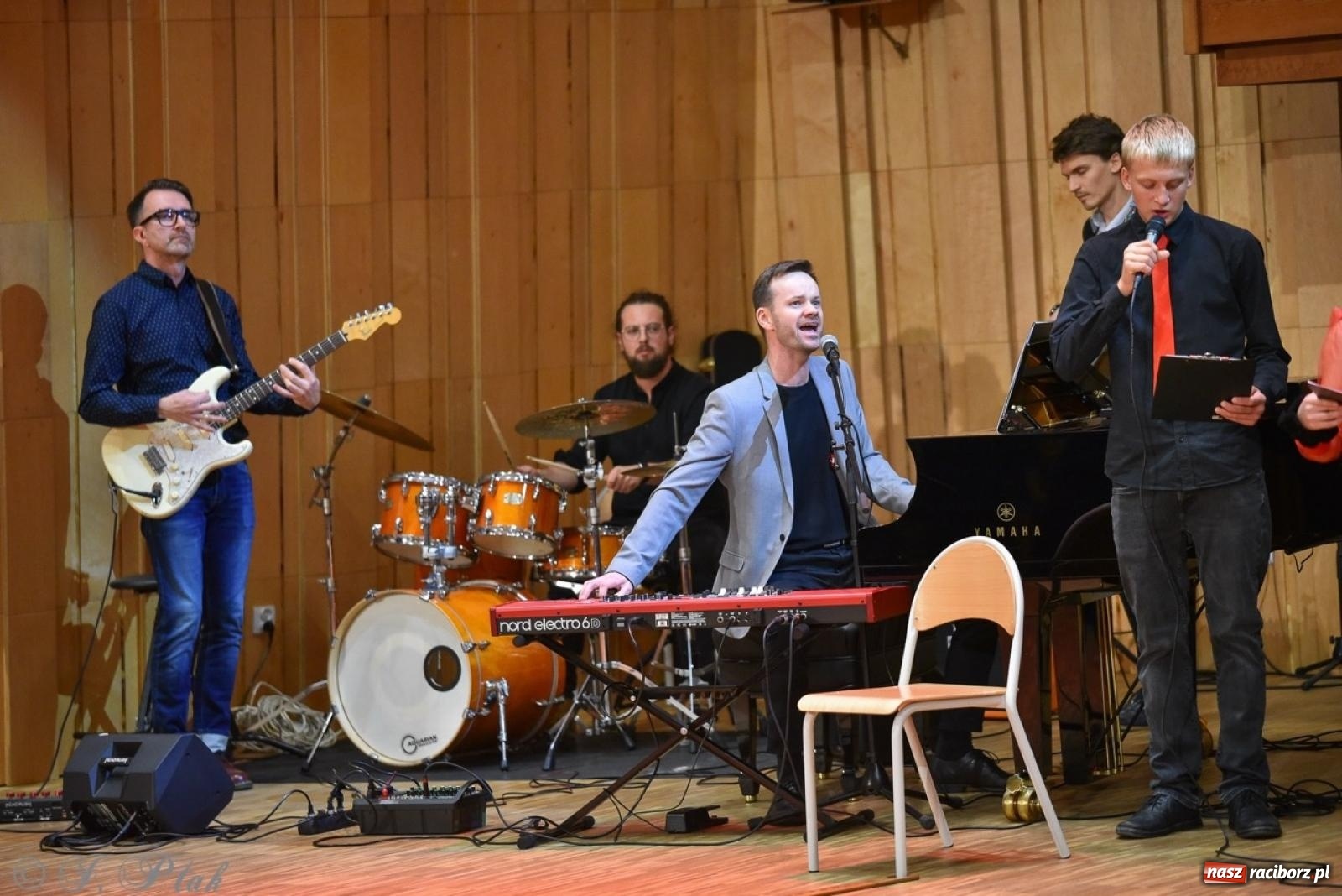 Zdjęcie w galerii na portalu naszraciborz.pl: PSM. Koncert i nagrody z okazji Dnia Edukacji Narodowej w Raciborzu wiadomości z regionu