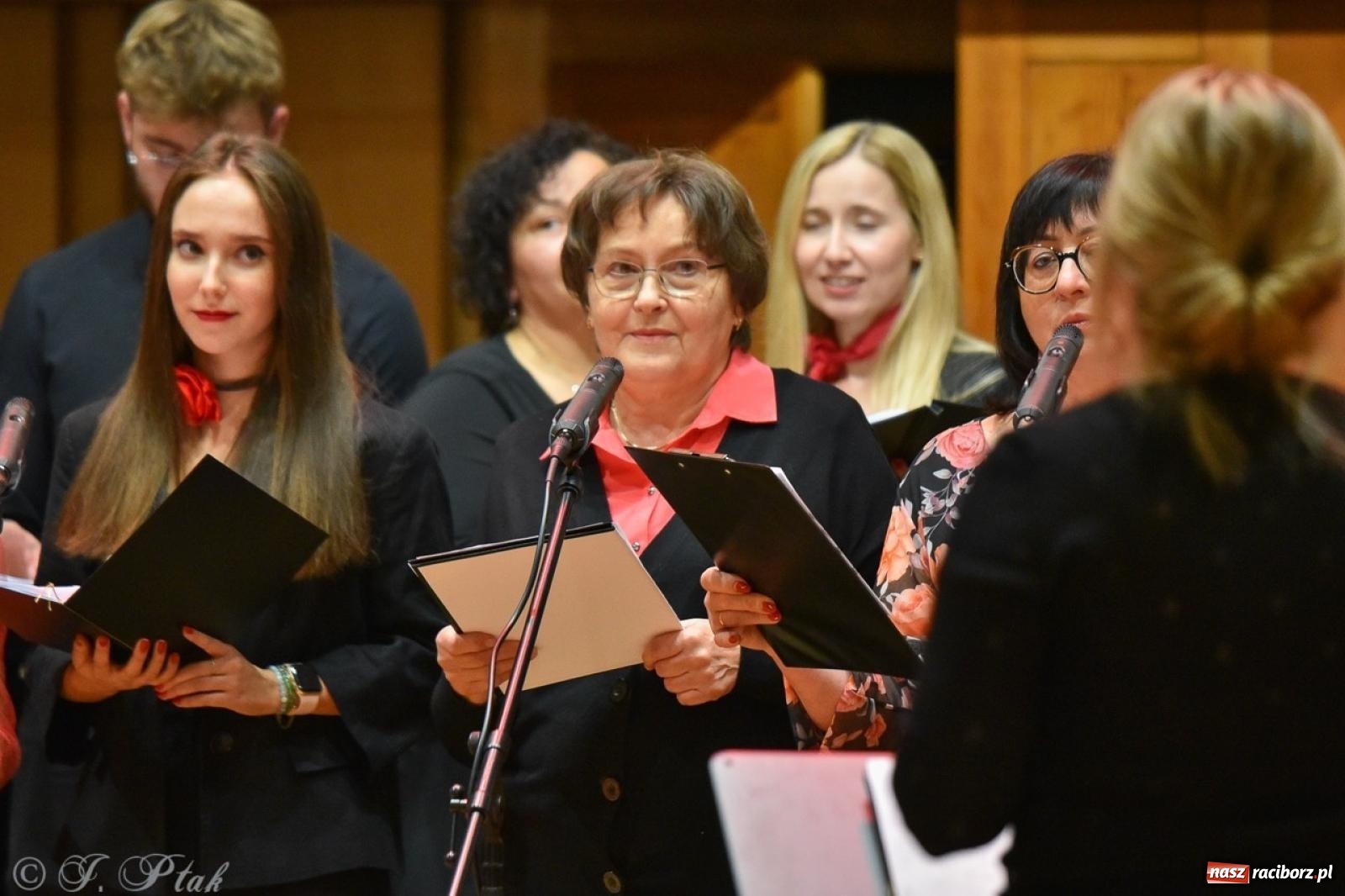 Zdjęcie w galerii na portalu naszraciborz.pl: PSM. Koncert i nagrody z okazji Dnia Edukacji Narodowej w Raciborzu wiadomości z regionu