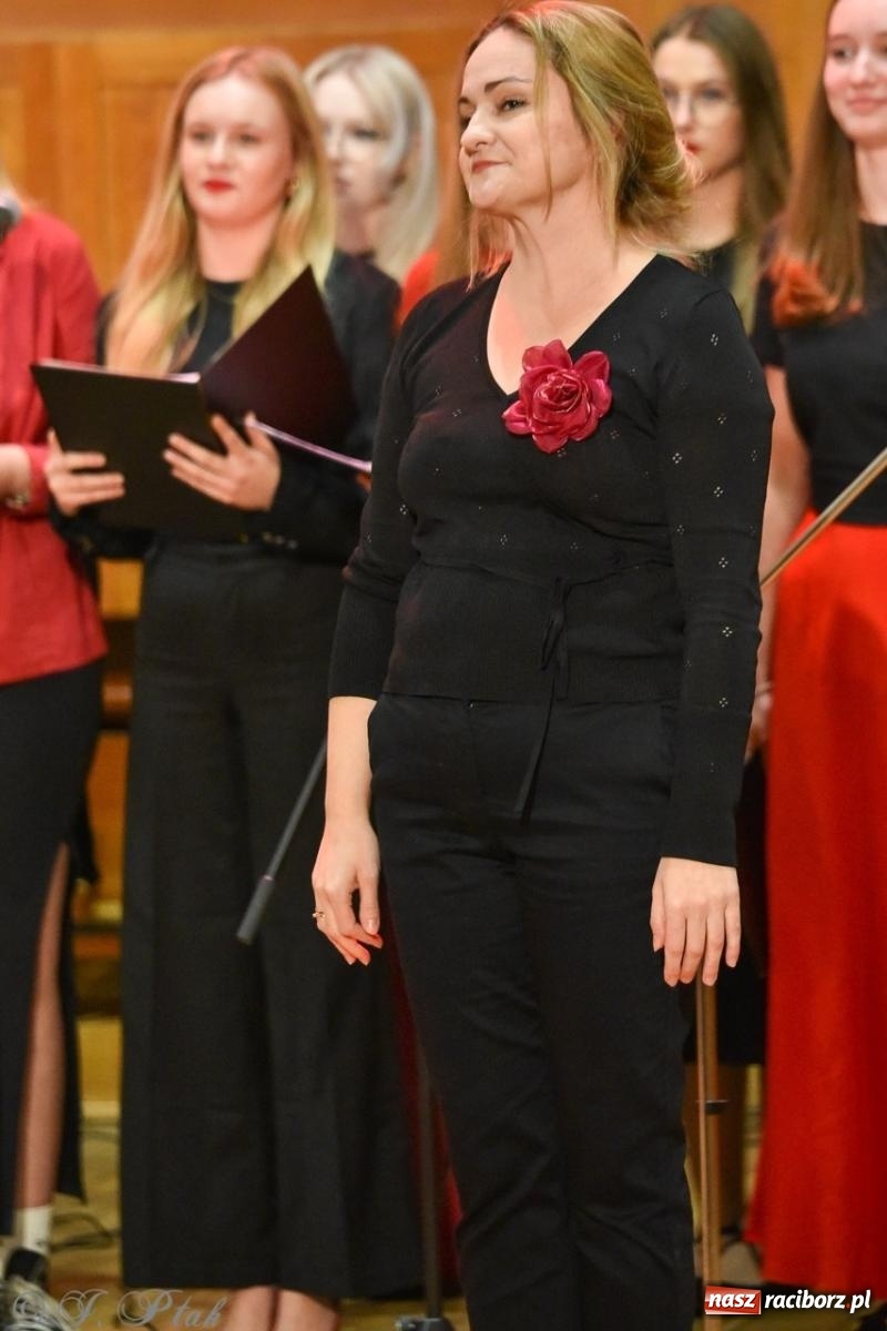 Zdjęcie w galerii na portalu naszraciborz.pl: PSM. Koncert i nagrody z okazji Dnia Edukacji Narodowej w Raciborzu wiadomości z regionu