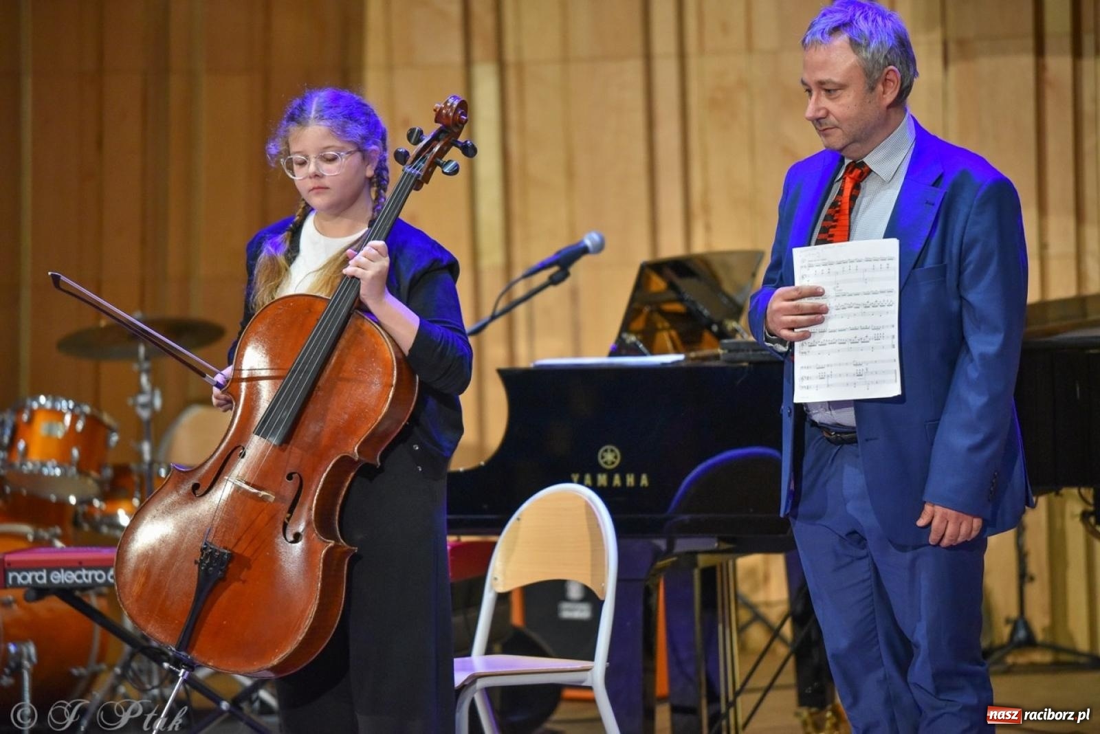 Zdjęcie w galerii na portalu naszraciborz.pl: PSM. Koncert i nagrody z okazji Dnia Edukacji Narodowej w Raciborzu wiadomości z regionu