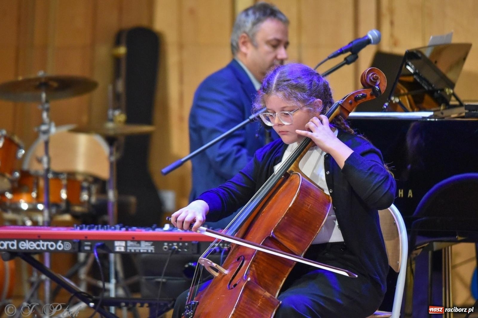 Zdjęcie w galerii na portalu naszraciborz.pl: PSM. Koncert i nagrody z okazji Dnia Edukacji Narodowej w Raciborzu wiadomości z regionu