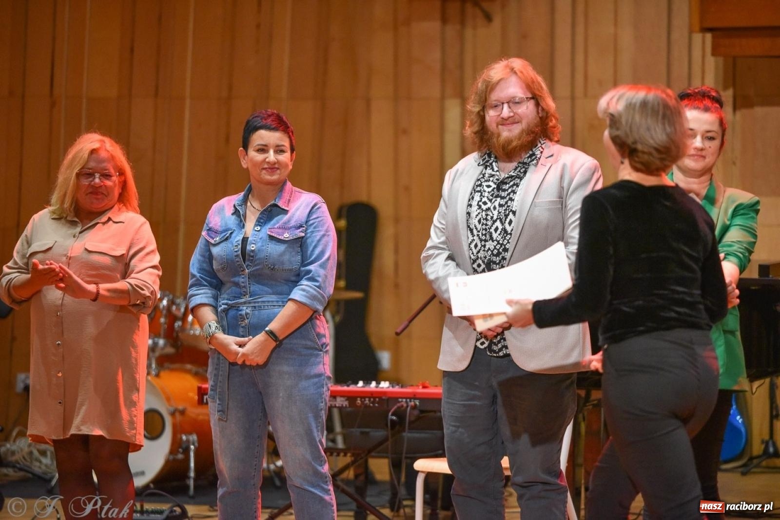 Zdjęcie w galerii na portalu naszraciborz.pl: PSM. Koncert i nagrody z okazji Dnia Edukacji Narodowej w Raciborzu wiadomości z regionu