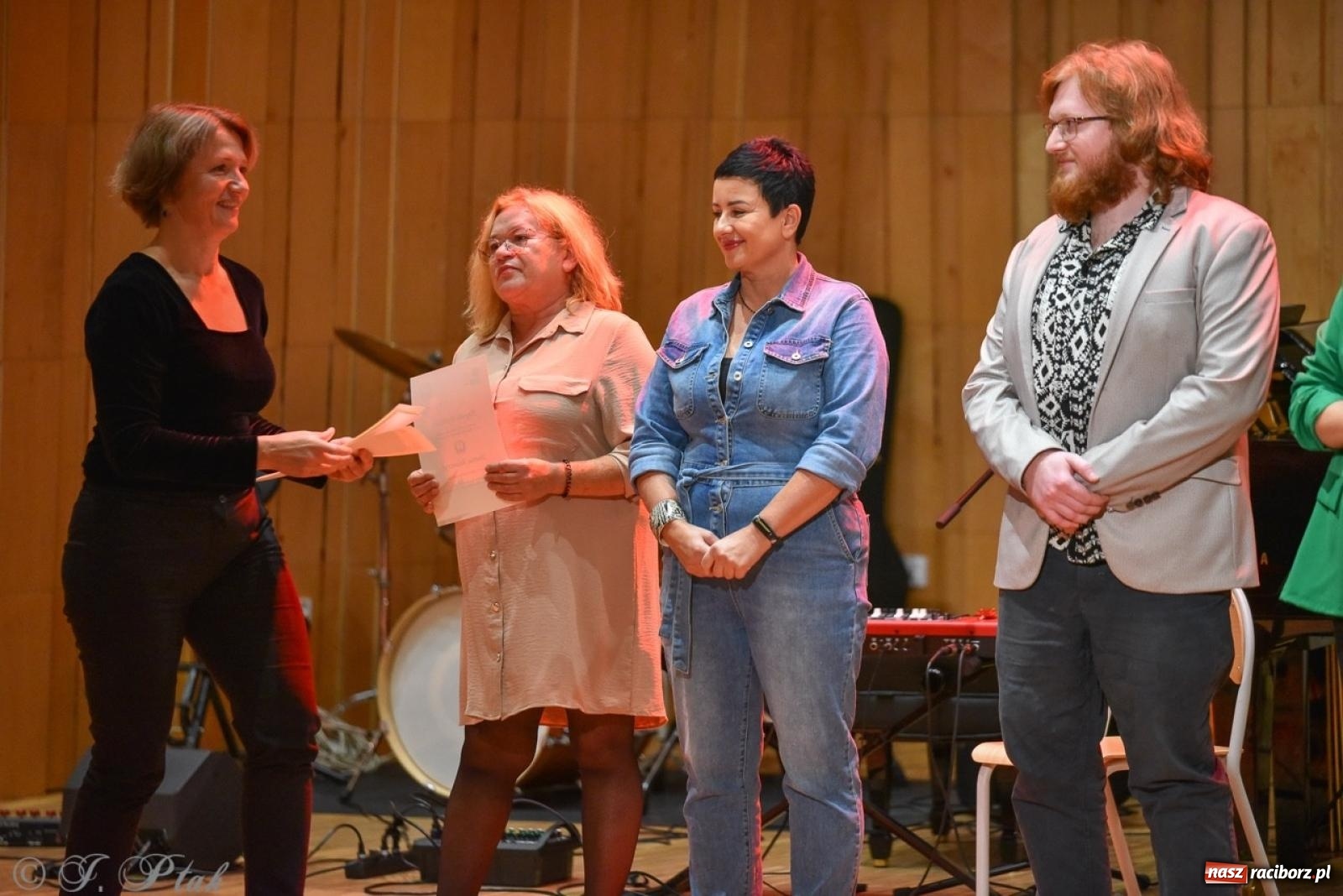 Zdjęcie w galerii na portalu naszraciborz.pl: PSM. Koncert i nagrody z okazji Dnia Edukacji Narodowej w Raciborzu wiadomości z regionu