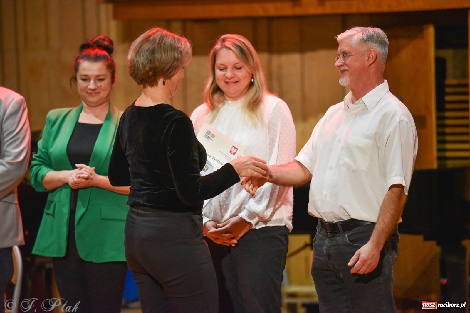 Zdjęcie w galerii na portalu naszraciborz.pl: PSM. Koncert i nagrody z okazji Dnia Edukacji Narodowej w Raciborzu wiadomości z regionu