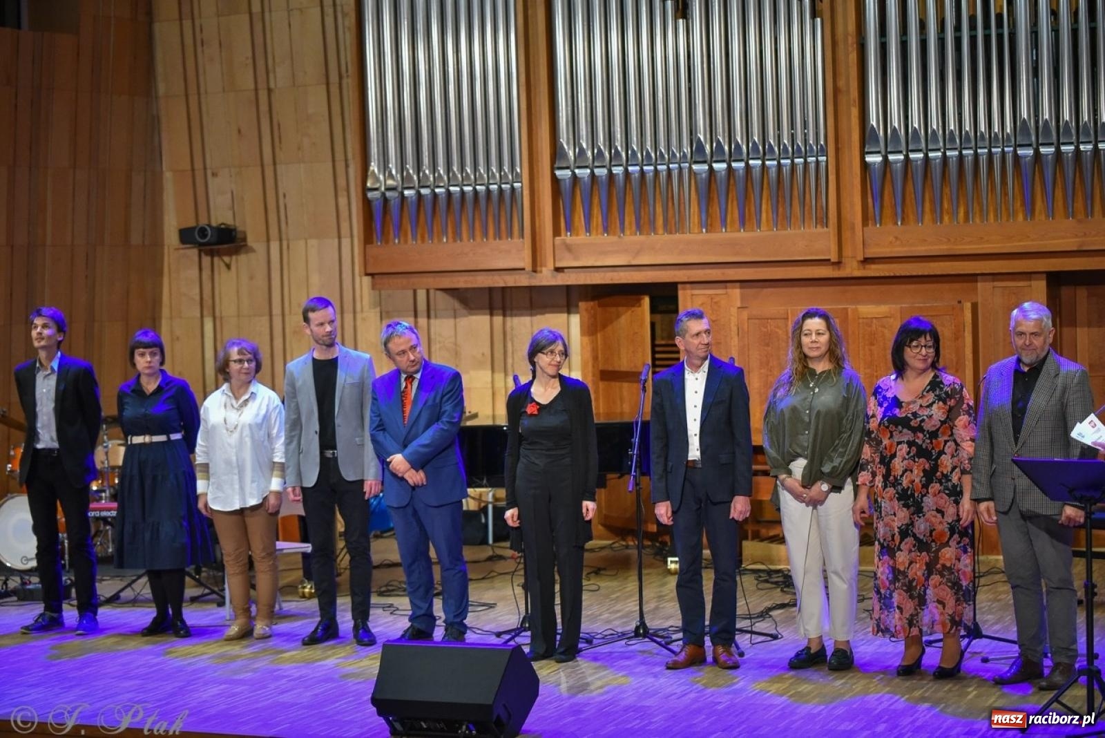 Zdjęcie w galerii na portalu naszraciborz.pl: PSM. Koncert i nagrody z okazji Dnia Edukacji Narodowej w Raciborzu wiadomości z regionu