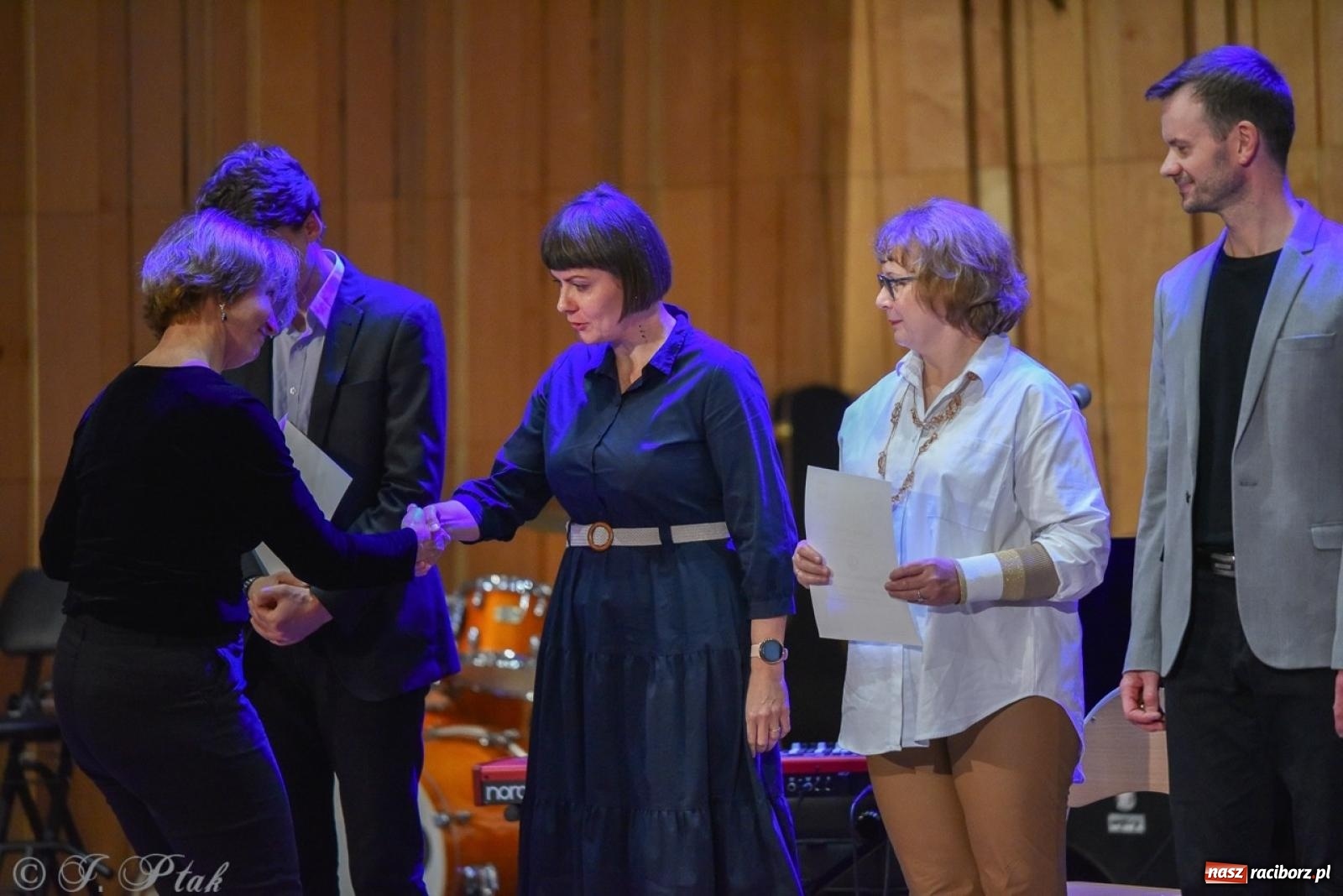 Zdjęcie w galerii na portalu naszraciborz.pl: PSM. Koncert i nagrody z okazji Dnia Edukacji Narodowej w Raciborzu wiadomości z regionu