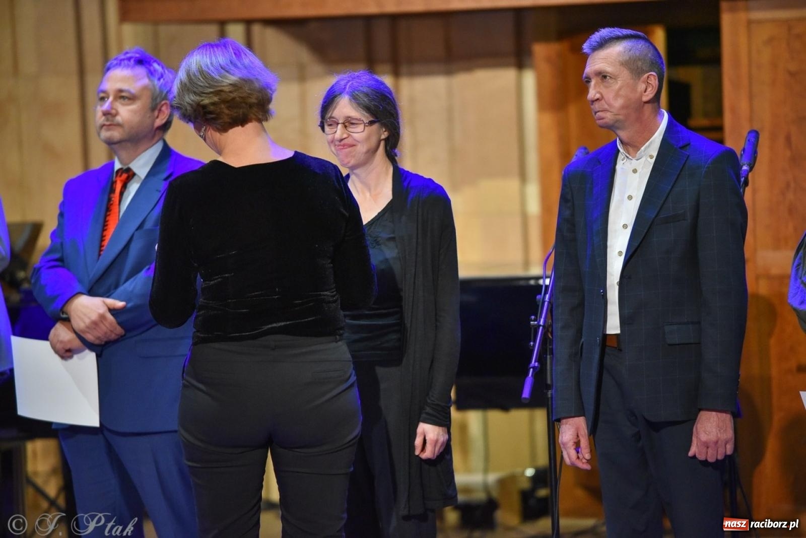 Zdjęcie w galerii na portalu naszraciborz.pl: PSM. Koncert i nagrody z okazji Dnia Edukacji Narodowej w Raciborzu wiadomości z regionu