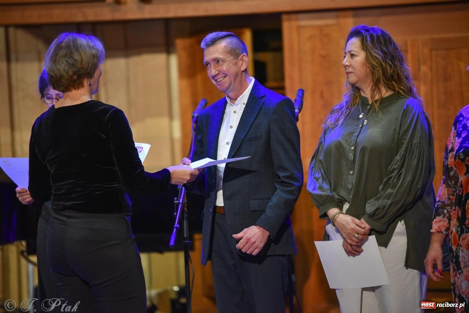 Zdjęcie w galerii na portalu naszraciborz.pl: PSM. Koncert i nagrody z okazji Dnia Edukacji Narodowej w Raciborzu wiadomości z regionu