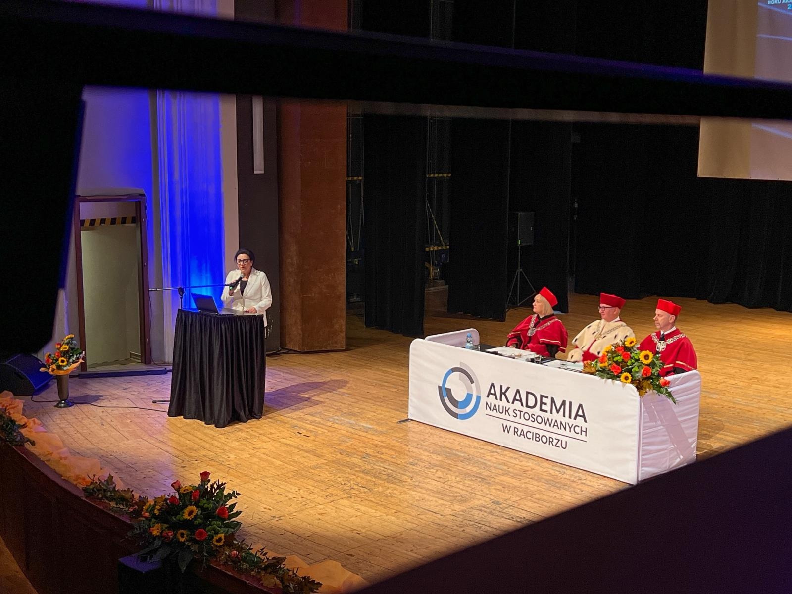 Zdjęcie w galerii na portalu naszraciborz.pl: Raciborska Akademia Nauk Stosowanych zainaugurowała nowy rok akademicki wiadomości z regionu