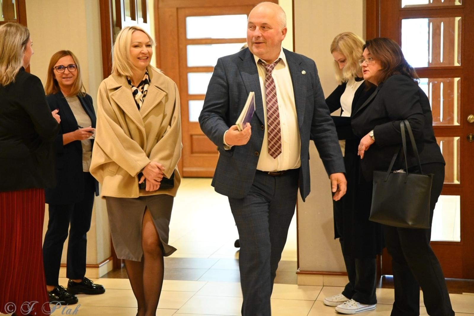 Zdjęcie w galerii na portalu naszraciborz.pl: Raciborska Akademia Nauk Stosowanych zainaugurowała nowy rok akademicki wiadomości z regionu