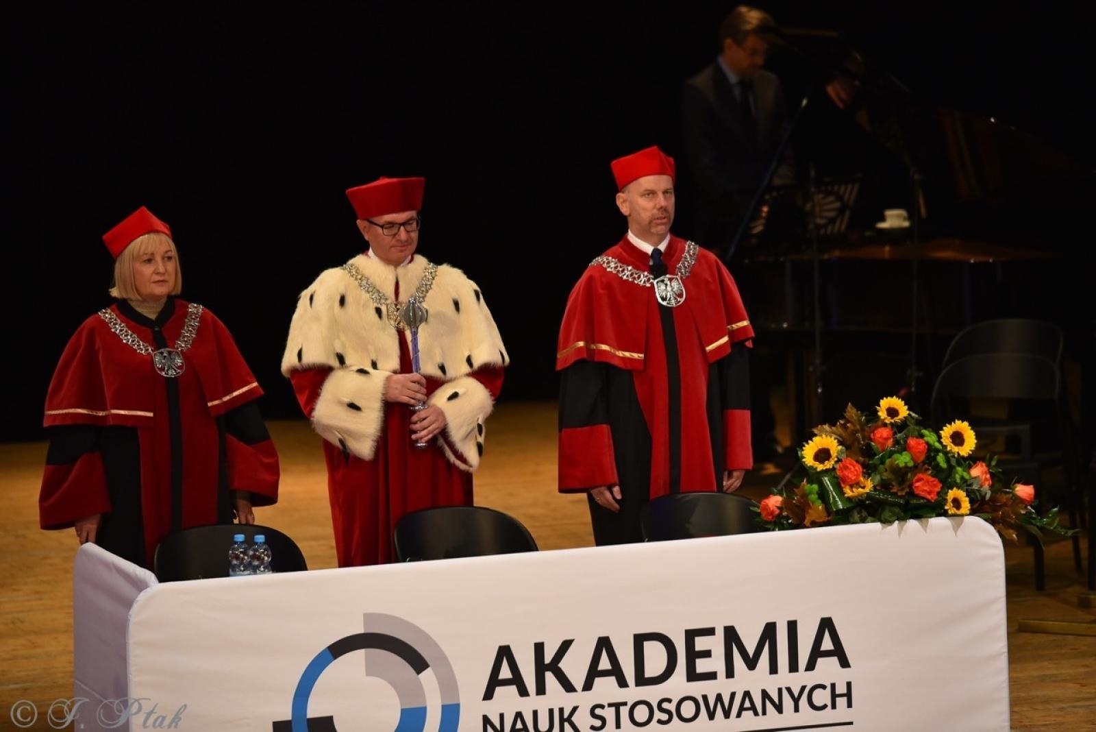 Zdjęcie w galerii na portalu naszraciborz.pl: Raciborska Akademia Nauk Stosowanych zainaugurowała nowy rok akademicki wiadomości z regionu