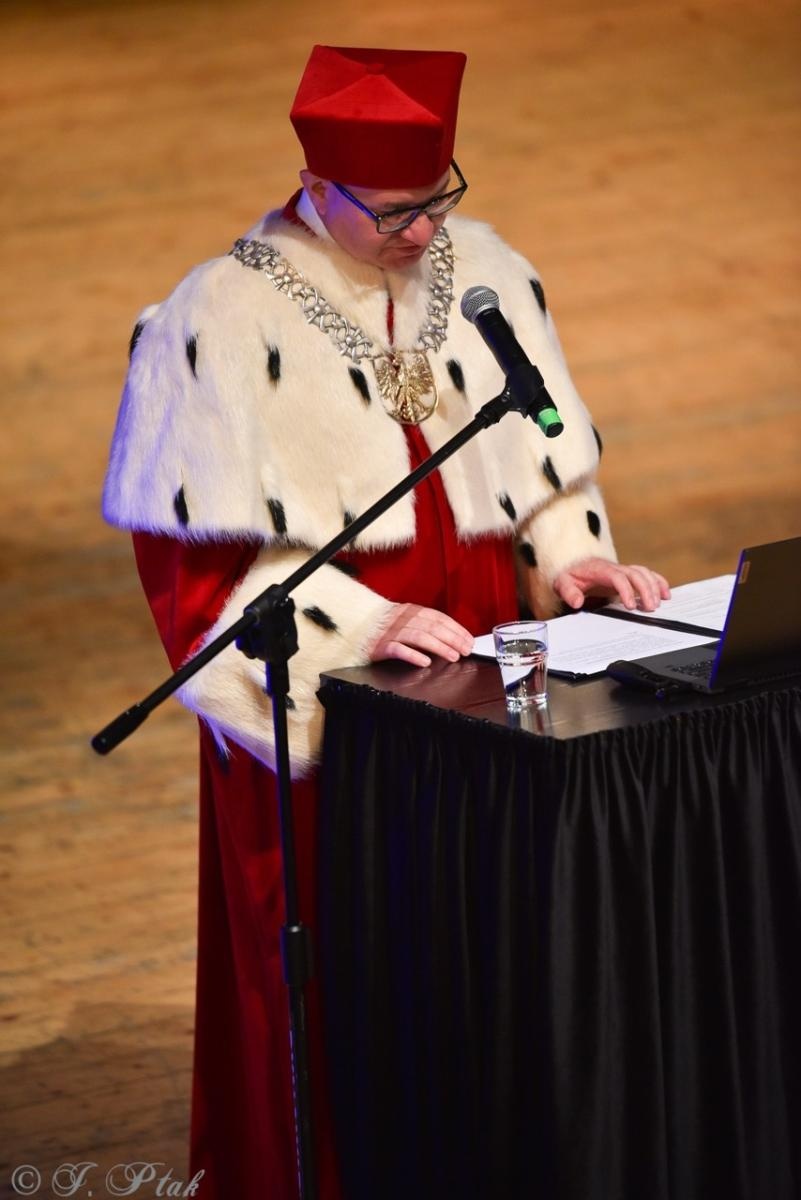 Zdjęcie w galerii na portalu naszraciborz.pl: Raciborska Akademia Nauk Stosowanych zainaugurowała nowy rok akademicki wiadomości z regionu