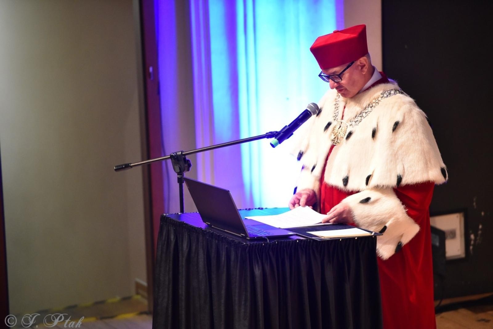 Zdjęcie w galerii na portalu naszraciborz.pl: Raciborska Akademia Nauk Stosowanych zainaugurowała nowy rok akademicki wiadomości z regionu