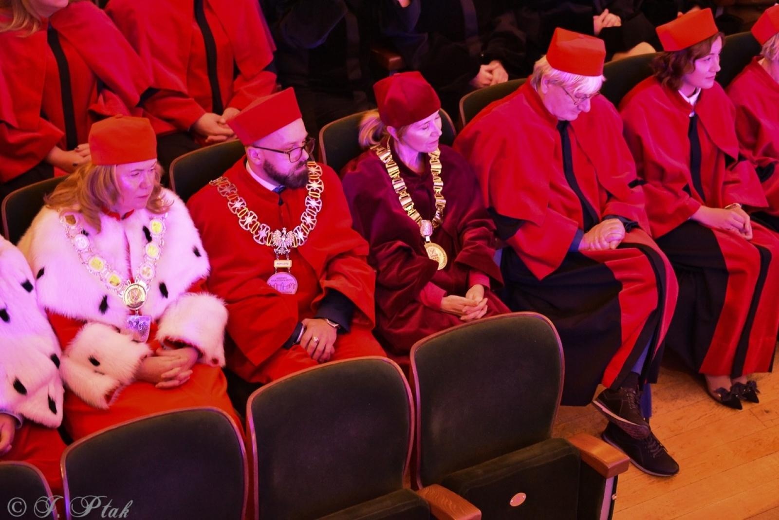 Zdjęcie w galerii na portalu naszraciborz.pl: Raciborska Akademia Nauk Stosowanych zainaugurowała nowy rok akademicki wiadomości z regionu