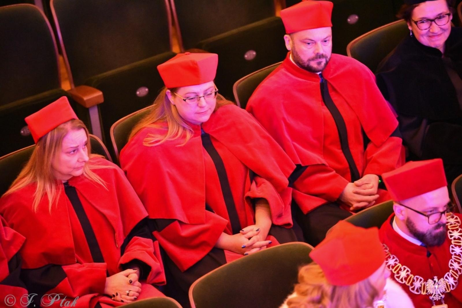 Zdjęcie w galerii na portalu naszraciborz.pl: Raciborska Akademia Nauk Stosowanych zainaugurowała nowy rok akademicki wiadomości z regionu