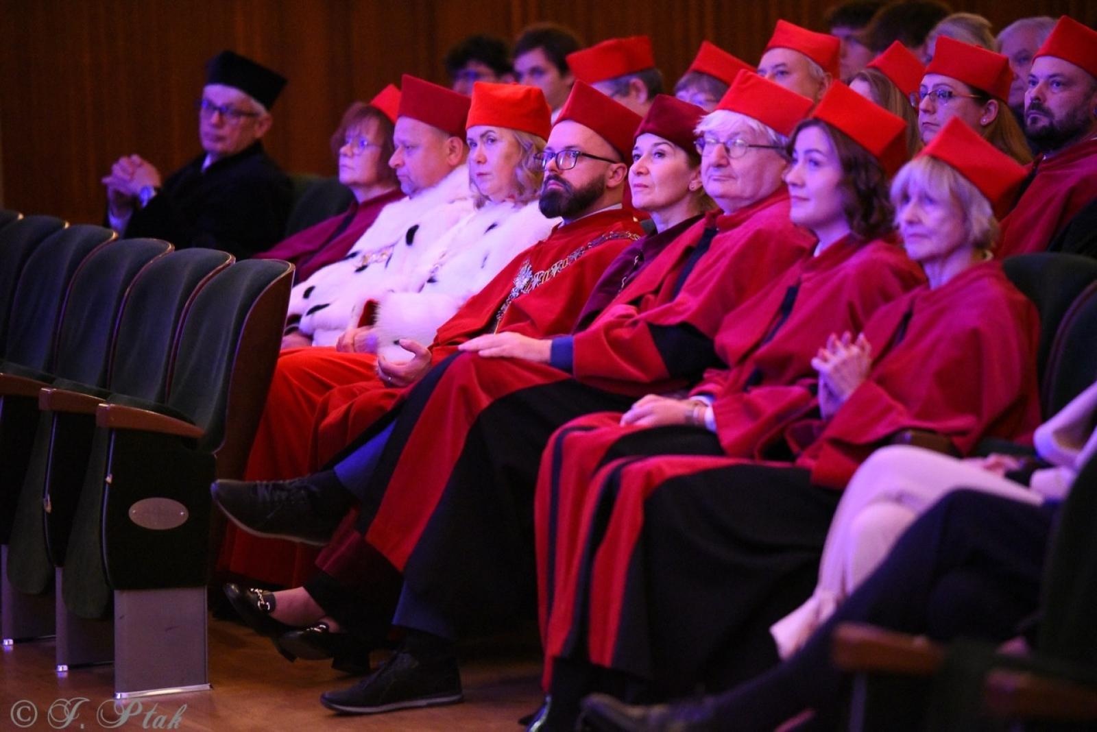Zdjęcie w galerii na portalu naszraciborz.pl: Raciborska Akademia Nauk Stosowanych zainaugurowała nowy rok akademicki wiadomości z regionu
