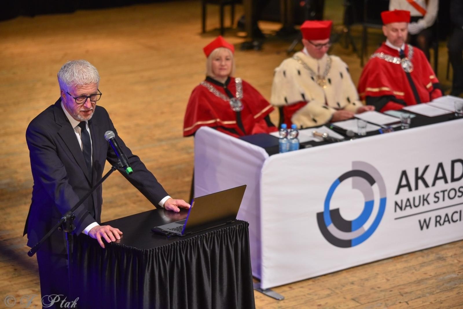 Zdjęcie w galerii na portalu naszraciborz.pl: Raciborska Akademia Nauk Stosowanych zainaugurowała nowy rok akademicki wiadomości z regionu