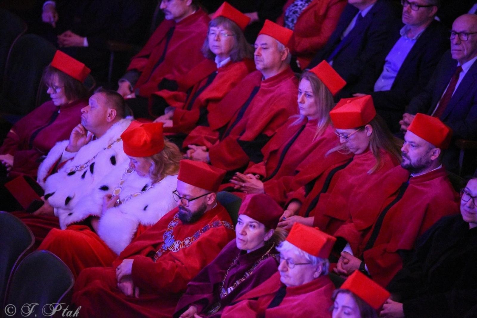 Zdjęcie w galerii na portalu naszraciborz.pl: Raciborska Akademia Nauk Stosowanych zainaugurowała nowy rok akademicki wiadomości z regionu