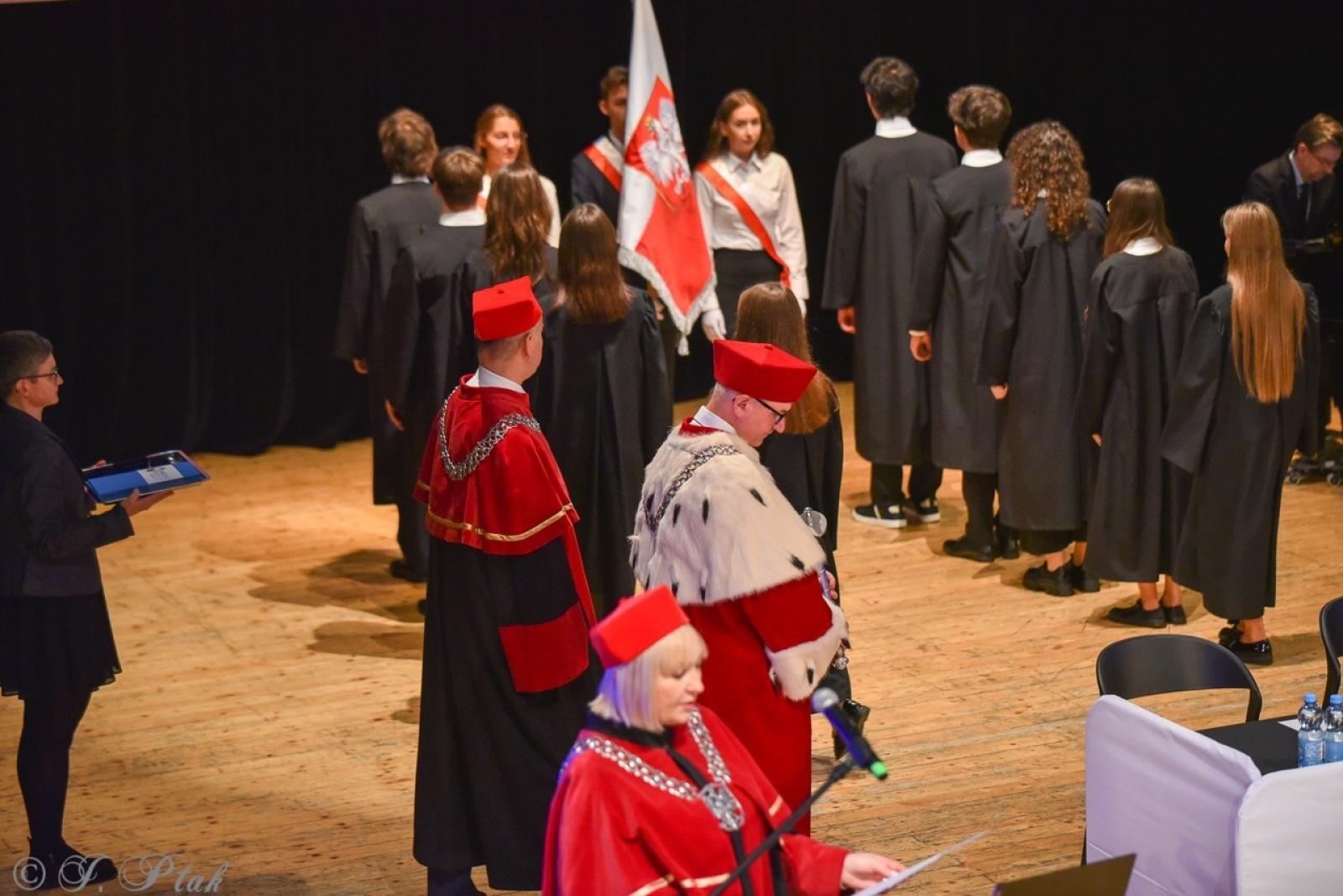 Zdjęcie w galerii na portalu naszraciborz.pl: Raciborska Akademia Nauk Stosowanych zainaugurowała nowy rok akademicki wiadomości z regionu