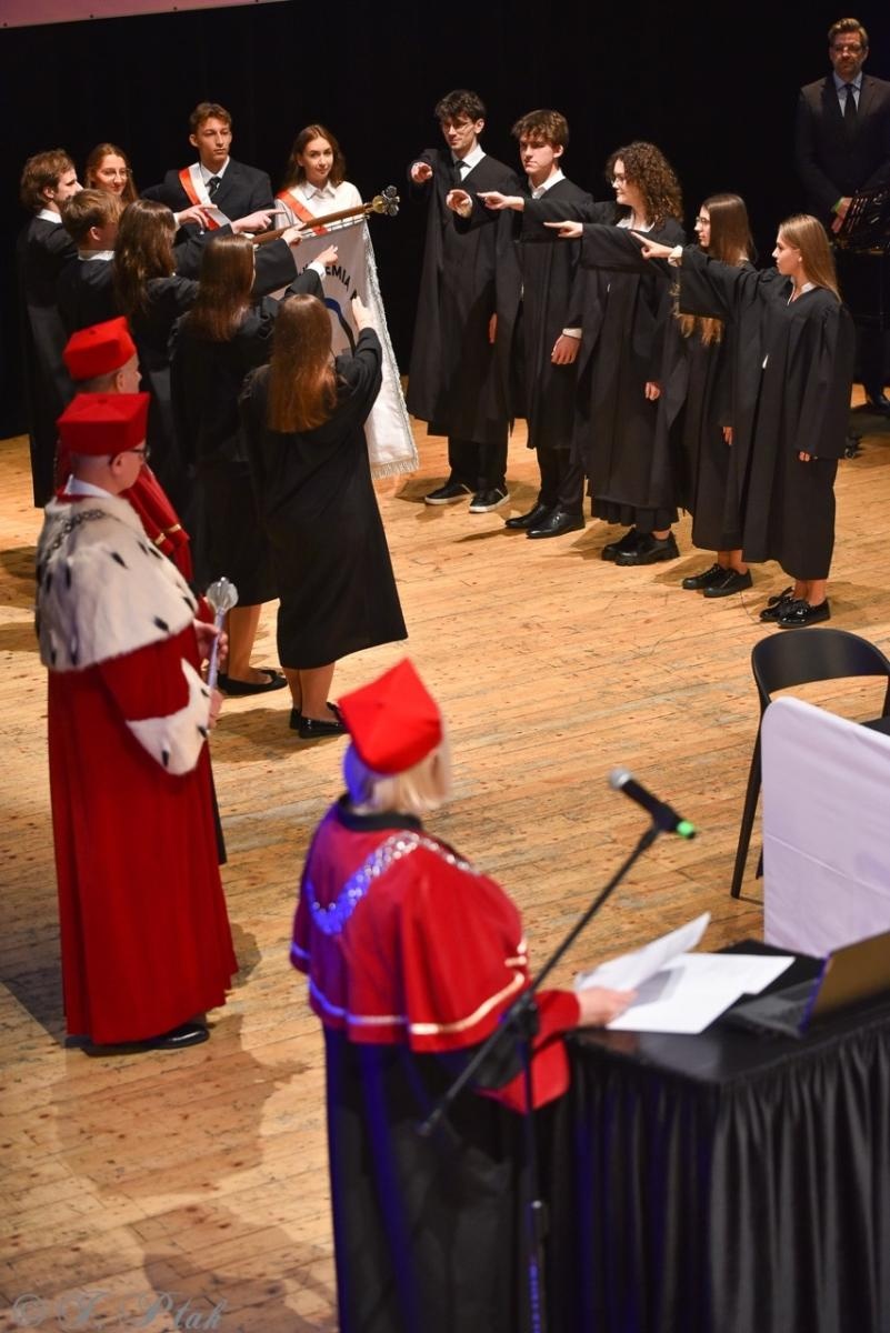 Zdjęcie w galerii na portalu naszraciborz.pl: Raciborska Akademia Nauk Stosowanych zainaugurowała nowy rok akademicki wiadomości z regionu