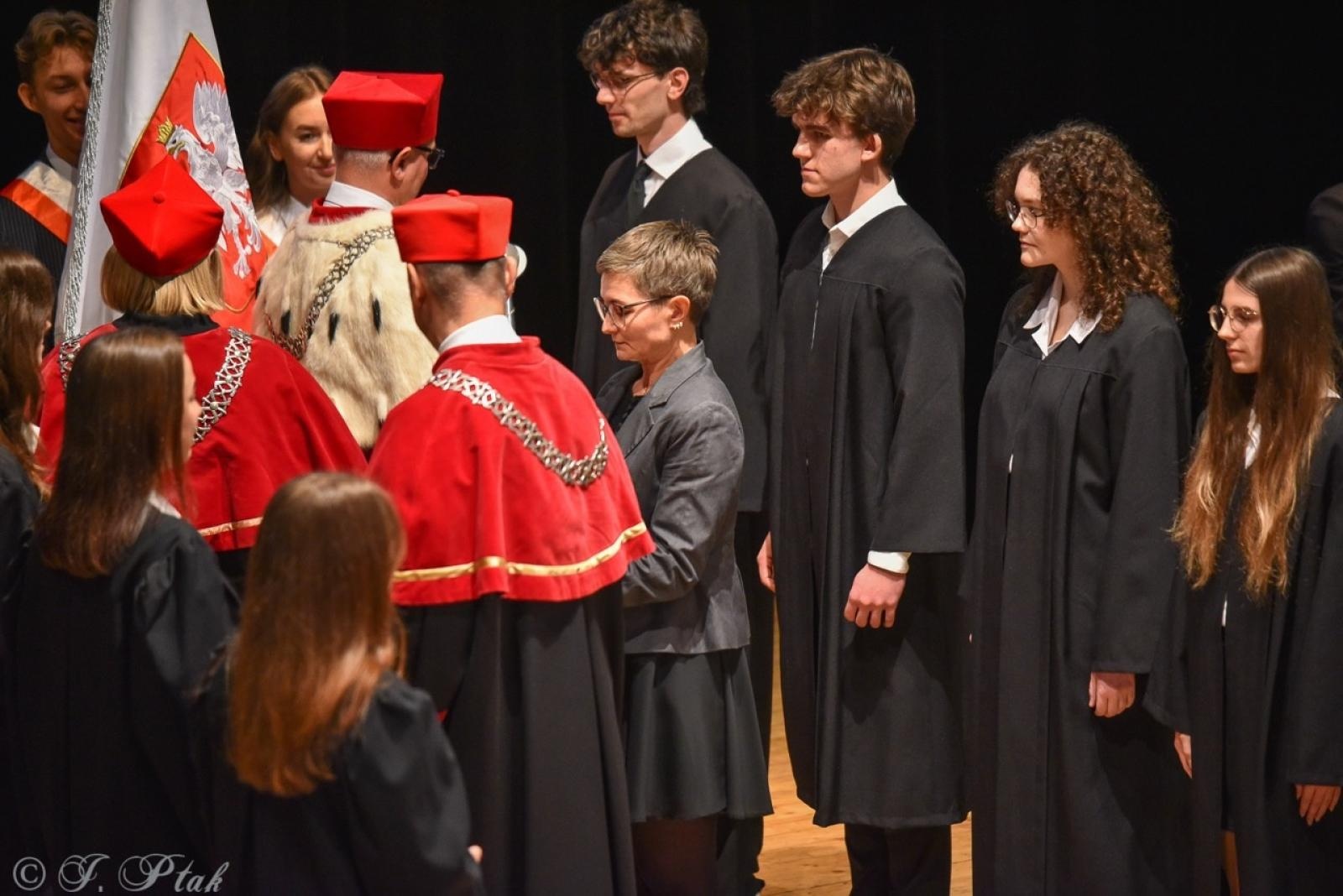 Zdjęcie w galerii na portalu naszraciborz.pl: Raciborska Akademia Nauk Stosowanych zainaugurowała nowy rok akademicki wiadomości z regionu