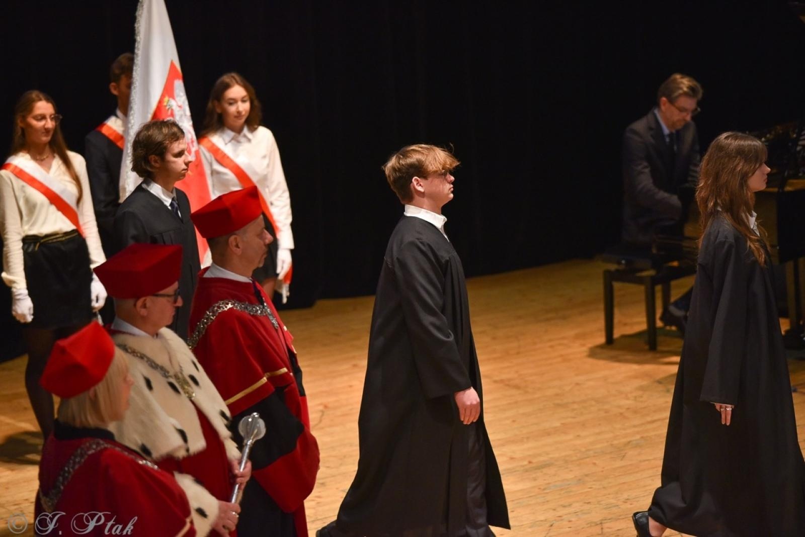 Zdjęcie w galerii na portalu naszraciborz.pl: Raciborska Akademia Nauk Stosowanych zainaugurowała nowy rok akademicki wiadomości z regionu