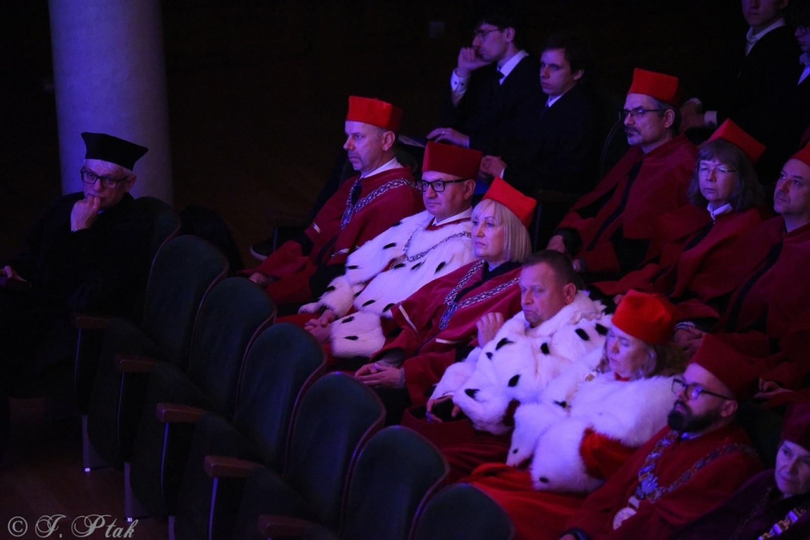 Zdjęcie w galerii na portalu naszraciborz.pl: Raciborska Akademia Nauk Stosowanych zainaugurowała nowy rok akademicki wiadomości z regionu