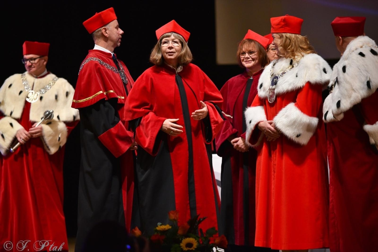 Zdjęcie w galerii na portalu naszraciborz.pl: Raciborska Akademia Nauk Stosowanych zainaugurowała nowy rok akademicki wiadomości z regionu