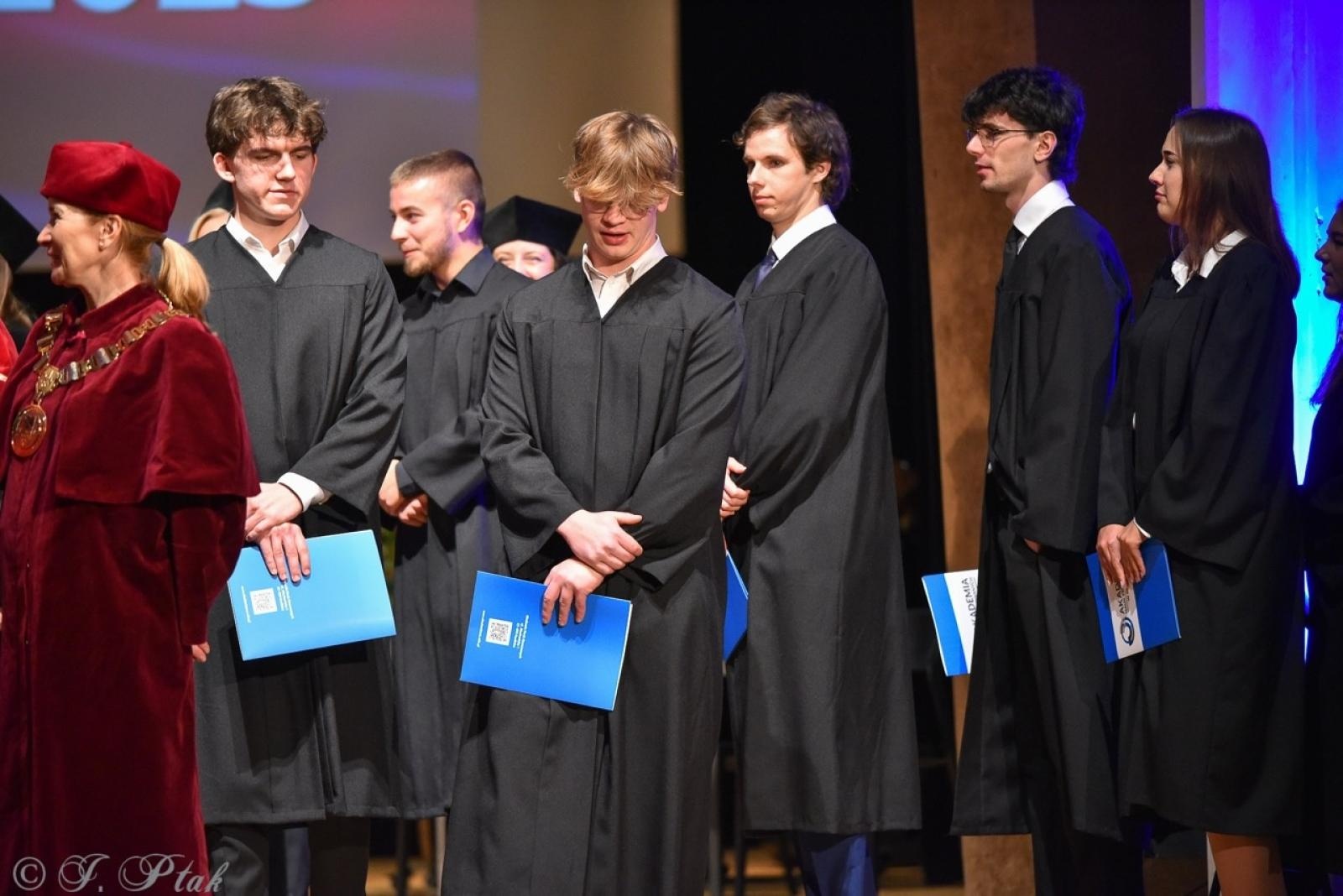 Zdjęcie w galerii na portalu naszraciborz.pl: Raciborska Akademia Nauk Stosowanych zainaugurowała nowy rok akademicki wiadomości z regionu