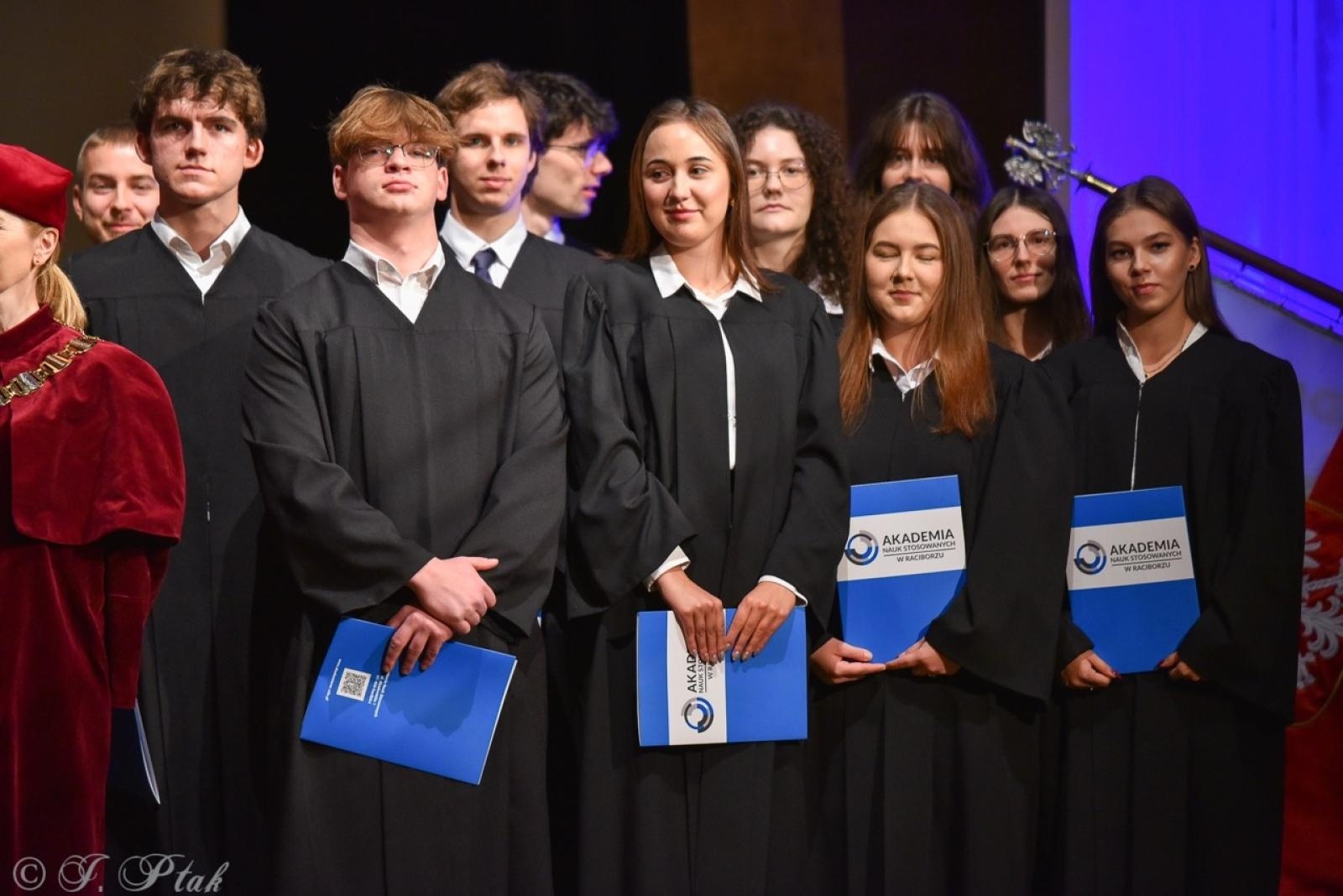 Zdjęcie w galerii na portalu naszraciborz.pl: Raciborska Akademia Nauk Stosowanych zainaugurowała nowy rok akademicki wiadomości z regionu