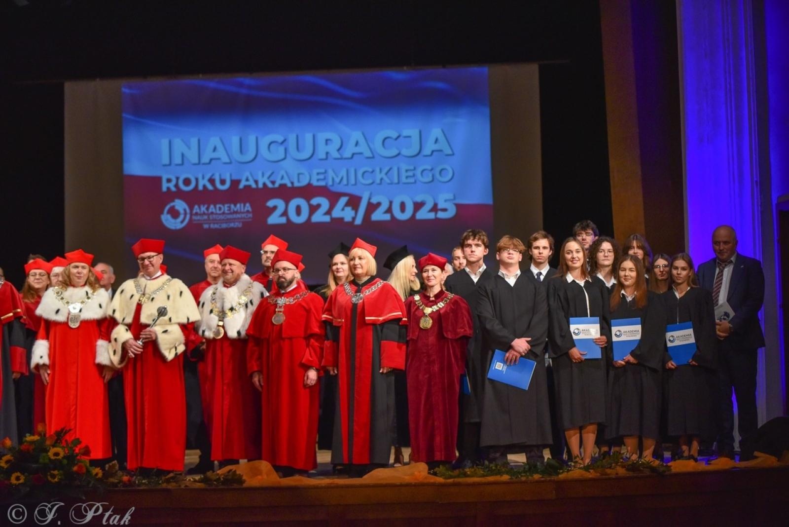 Zdjęcie w galerii na portalu naszraciborz.pl: Raciborska Akademia Nauk Stosowanych zainaugurowała nowy rok akademicki wiadomości z regionu