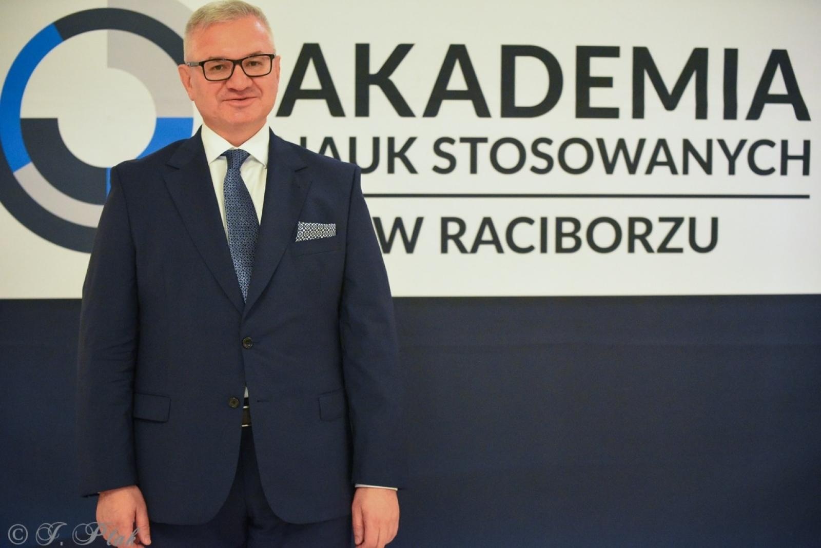 Zdjęcie w galerii na portalu naszraciborz.pl: Raciborska Akademia Nauk Stosowanych zainaugurowała nowy rok akademicki wiadomości z regionu
