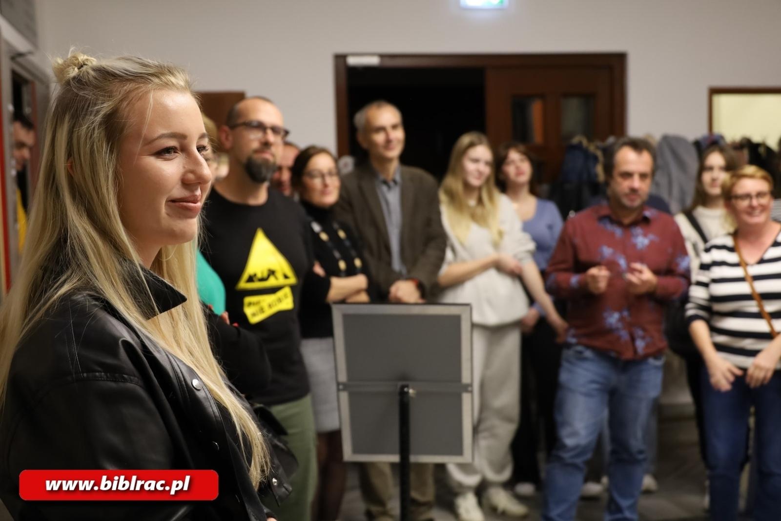 Zdjęcie w galerii na portalu naszraciborz.pl: Tajemniczy Żniwiarz i śledztwo w bibliotece! Noc kryminalnych zagadek w Raciborzu wiadomości z regionu