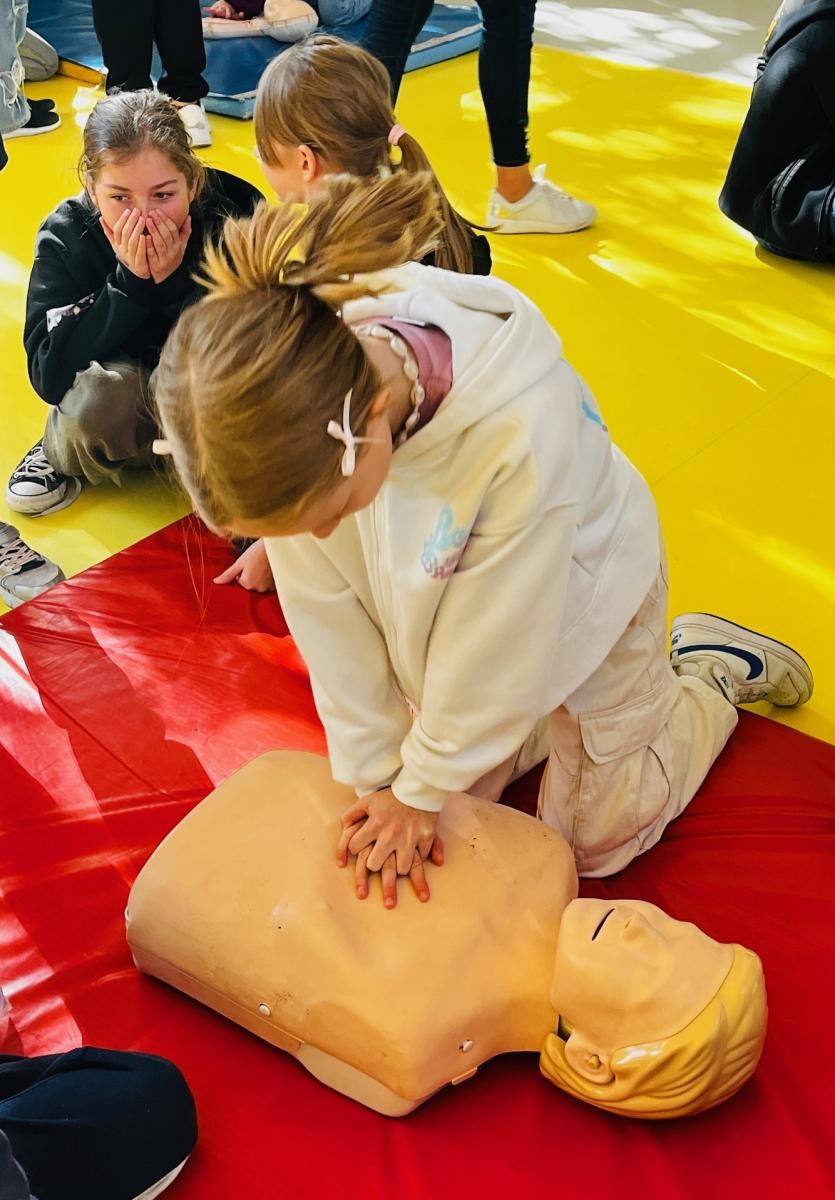 Zdjęcie w galerii na portalu naszraciborz.pl: #UczymyRatować w SP1 wiadomości z regionu