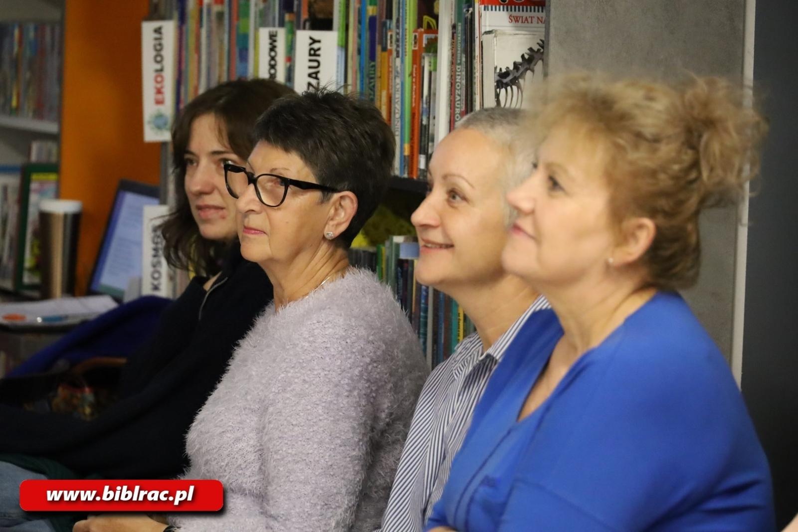 Zdjęcie w galerii na portalu naszraciborz.pl: Jak odpoczywać – spotkanie z fizjoterapeutką Agatą Szczepaniak w bibliotece wiadomości z regionu