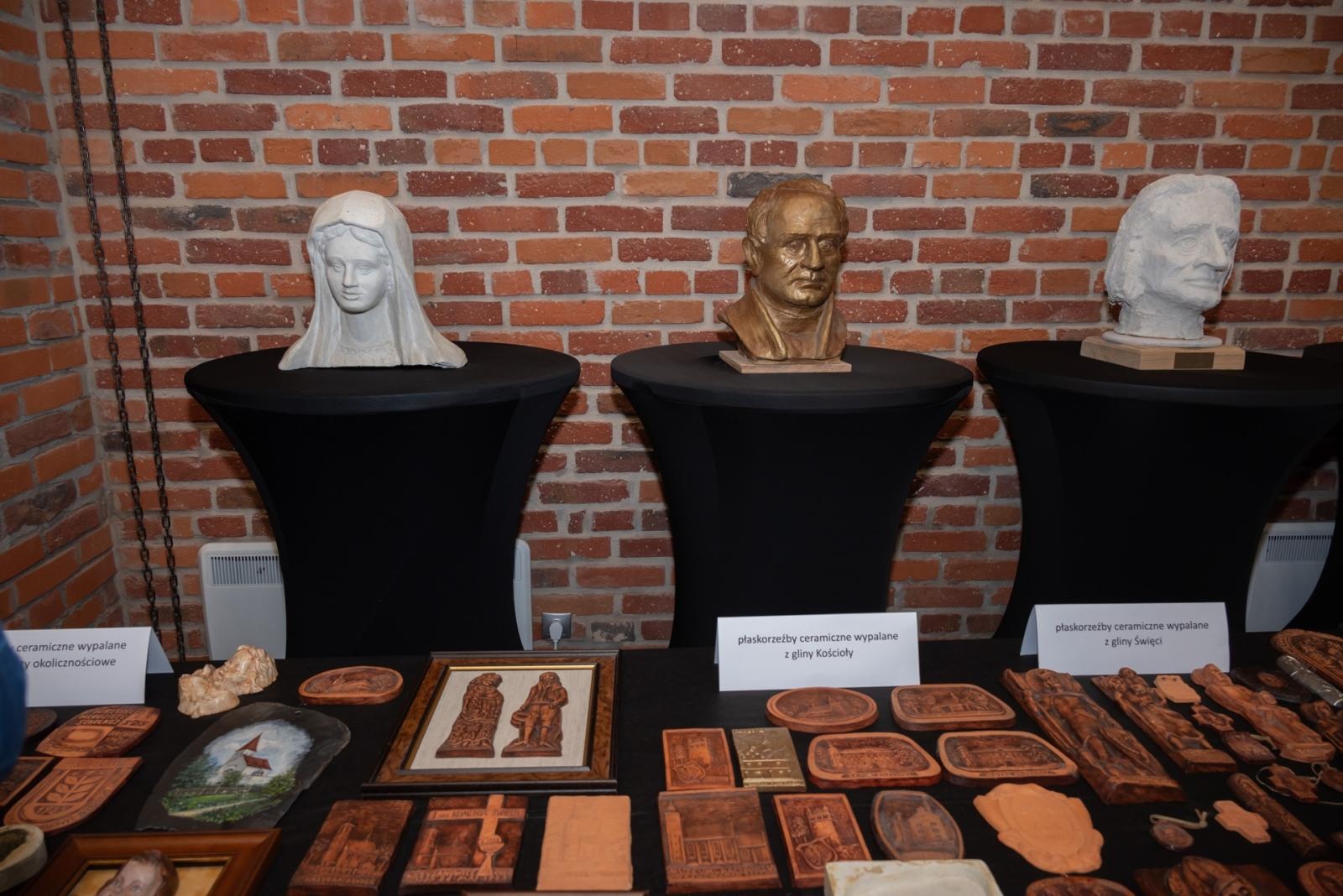 Zdjęcie w galerii na portalu naszraciborz.pl: Inauguracja Roku Kulturalnego Gminy Krzyżanowice. Nagroda dla twórcy pomnika Eichendorffa wiadomości z regionu