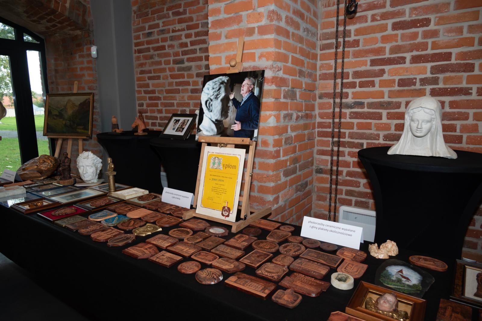 Zdjęcie w galerii na portalu naszraciborz.pl: Inauguracja Roku Kulturalnego Gminy Krzyżanowice. Nagroda dla twórcy pomnika Eichendorffa wiadomości z regionu