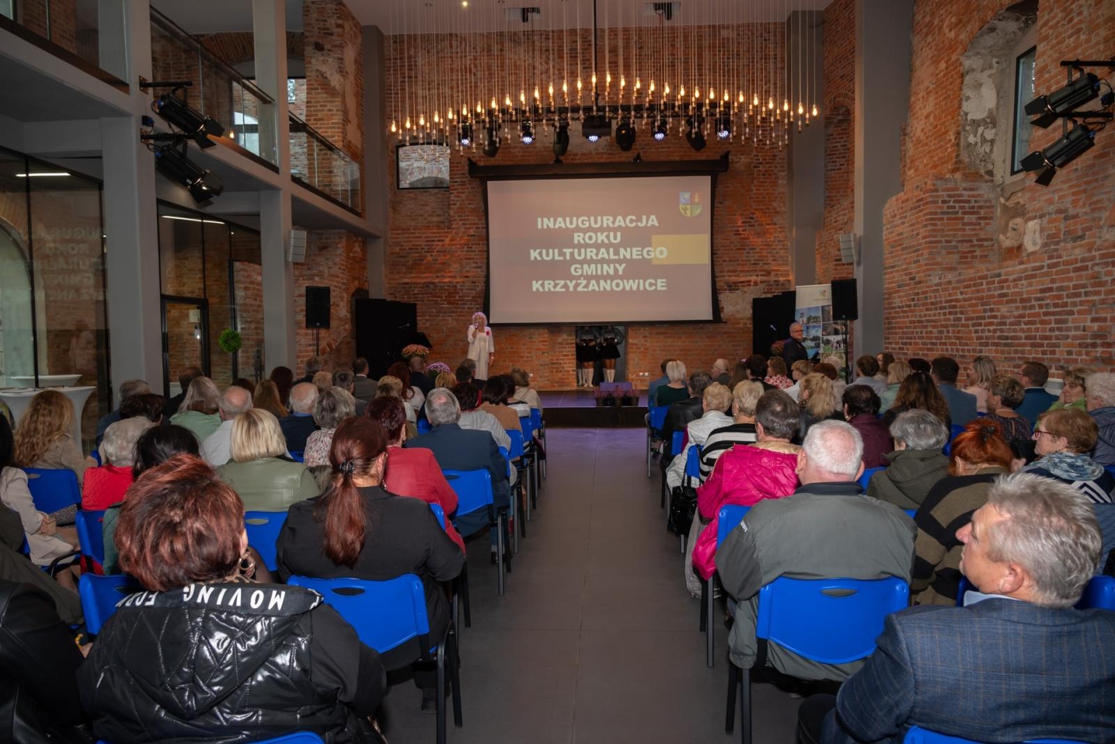Zdjęcie w galerii na portalu naszraciborz.pl: Inauguracja Roku Kulturalnego Gminy Krzyżanowice. Nagroda dla twórcy pomnika Eichendorffa wiadomości z regionu