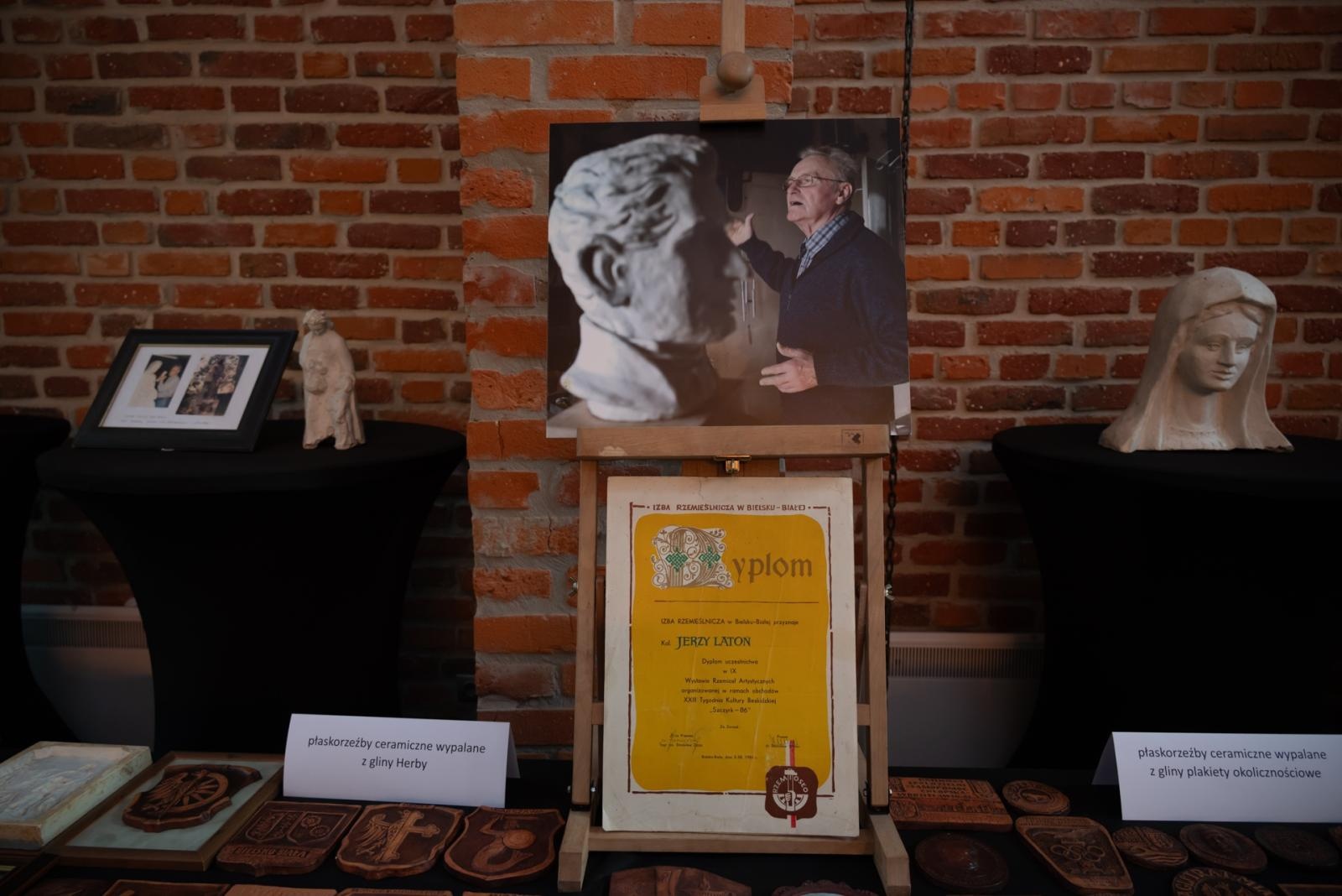 Zdjęcie w galerii na portalu naszraciborz.pl: Inauguracja Roku Kulturalnego Gminy Krzyżanowice. Nagroda dla twórcy pomnika Eichendorffa wiadomości z regionu