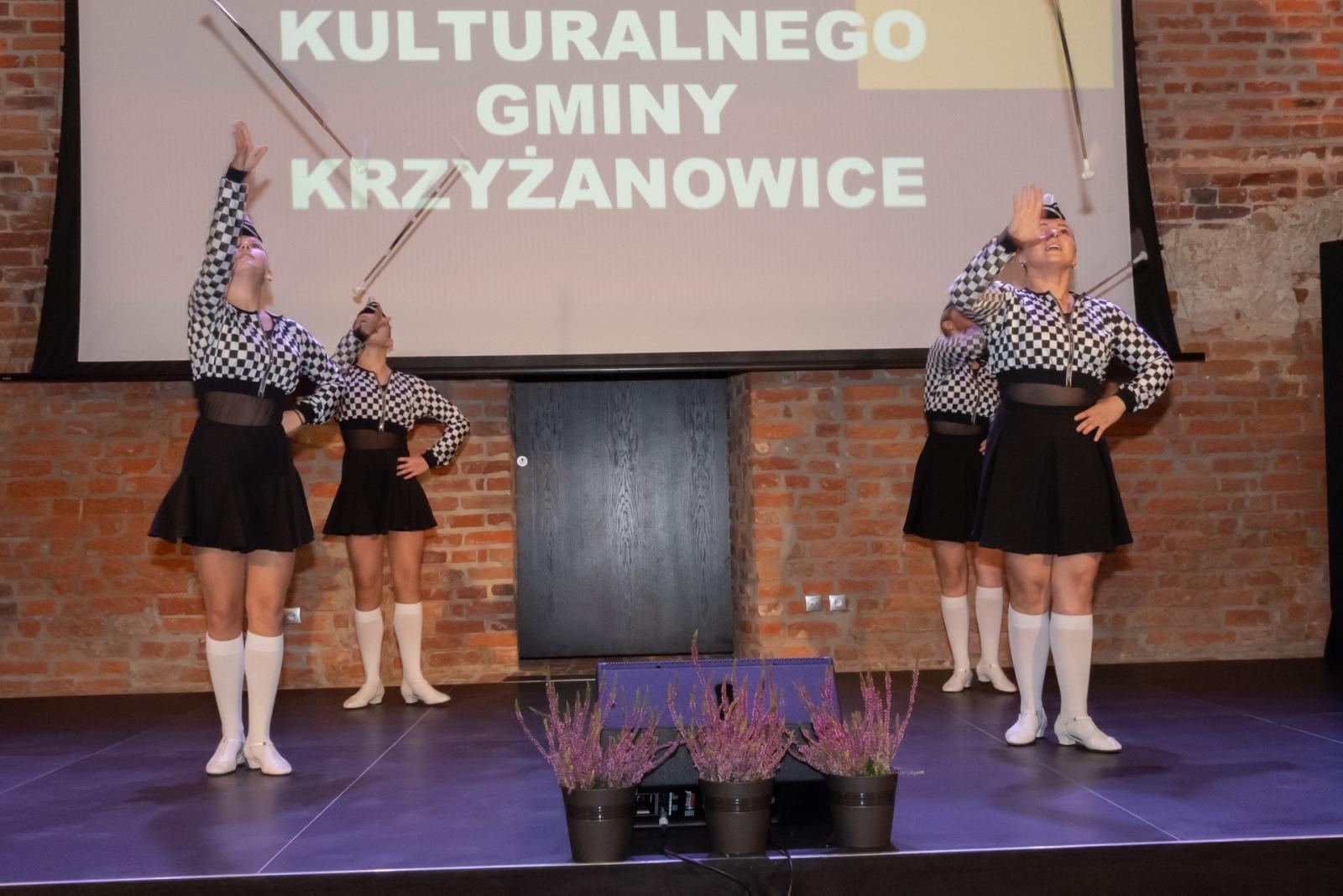 Zdjęcie w galerii na portalu naszraciborz.pl: Inauguracja Roku Kulturalnego Gminy Krzyżanowice. Nagroda dla twórcy pomnika Eichendorffa wiadomości z regionu